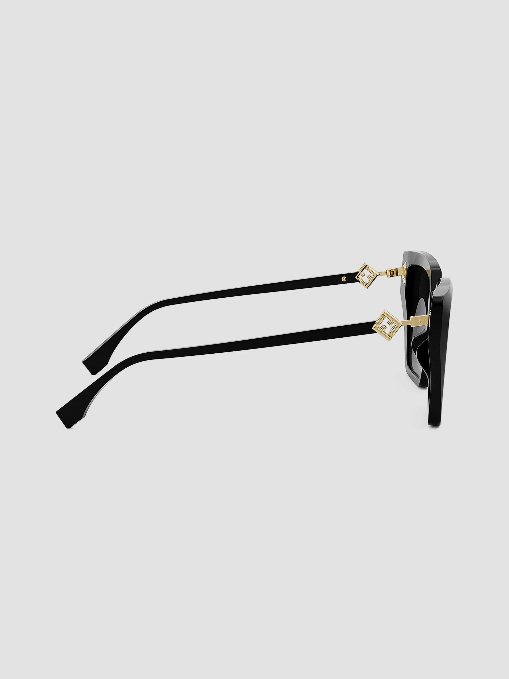 ダイアモンド　蝶 Fendi Diamonds 54MM Butterfly Sunglasses | Saks Fifth Avenue