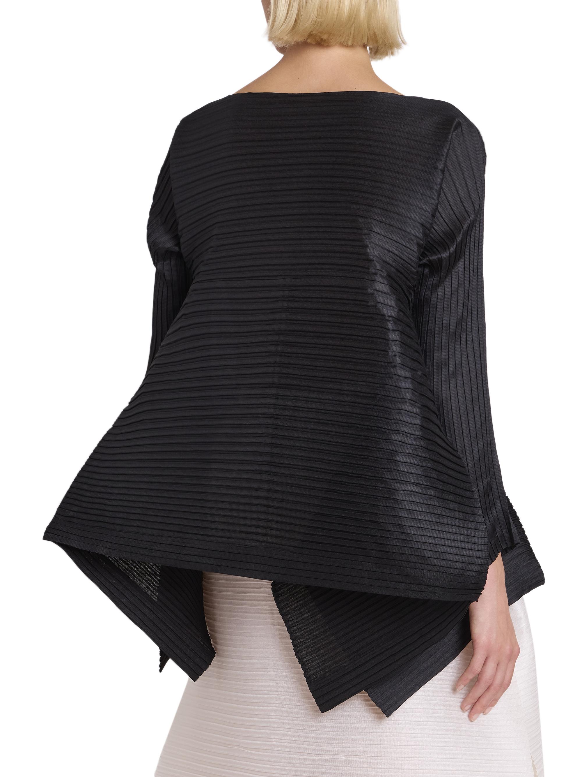 ISSEY MIYAKE ANGLED PLEATS 新作品 Glossed Metal Pleats Cardigan in Khaki by Issey Miyake – Idlewild