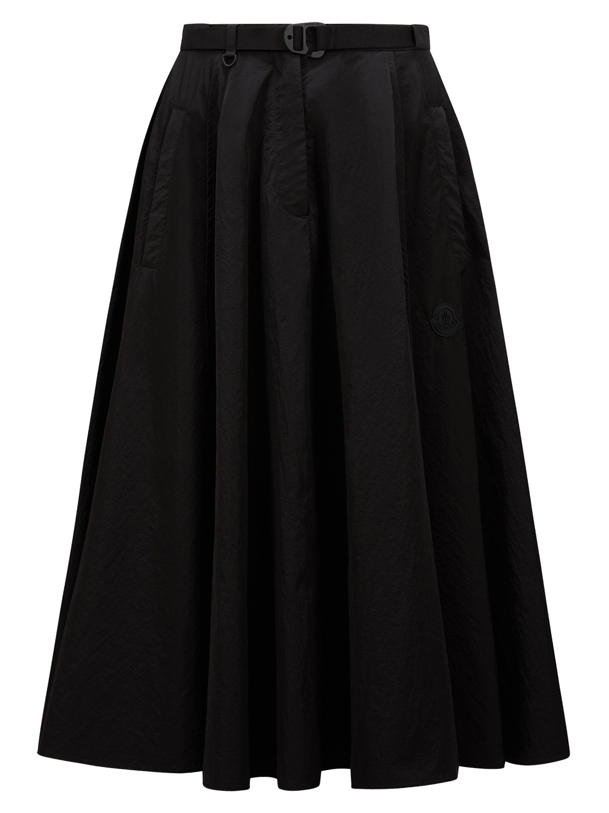 Moncler Women's Skirt in Nylon - Black