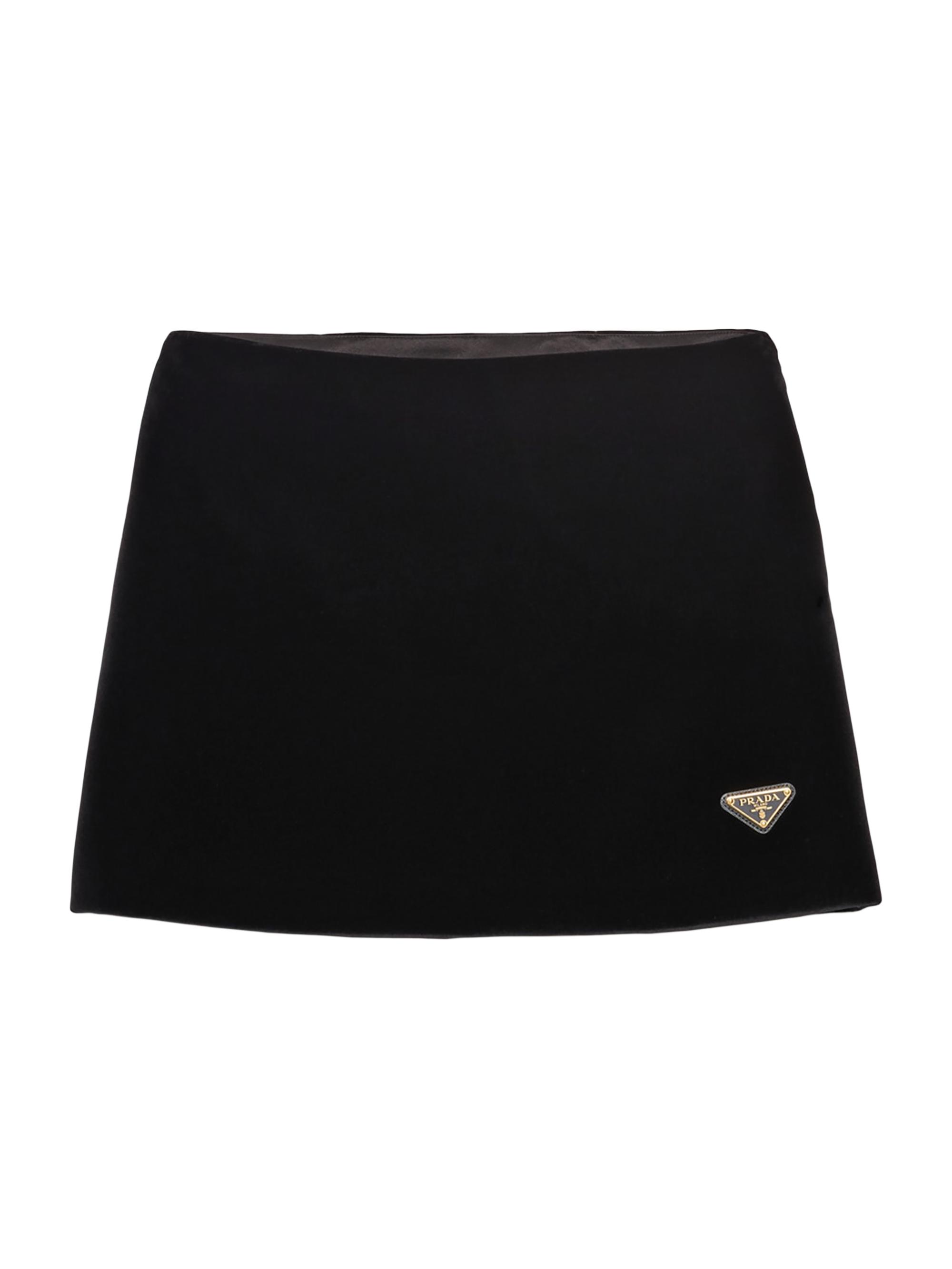 0400022415332_BLACK?wid=600&