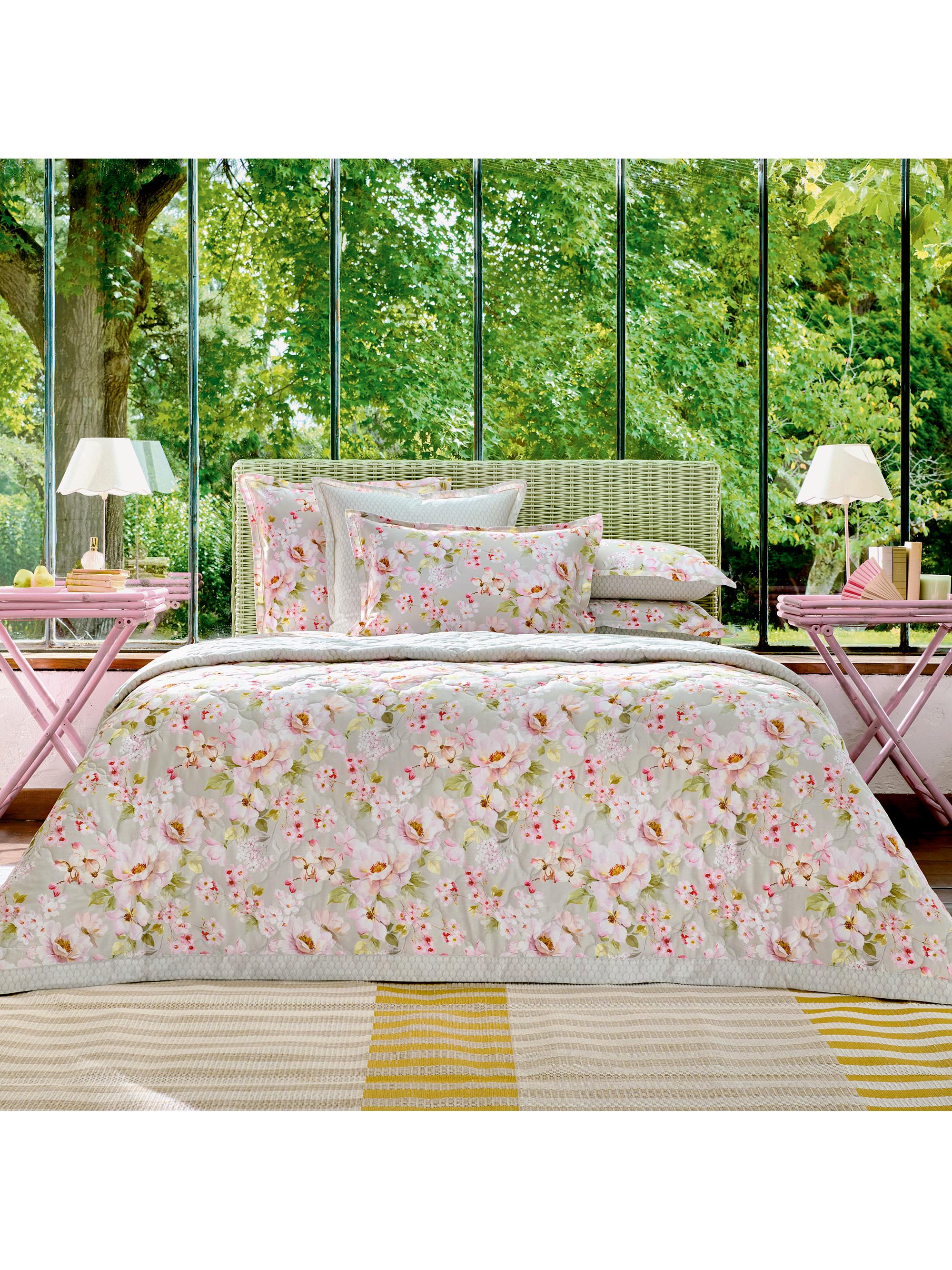 Anne de Solène Voyageuse Printed Coverlet - Rose King