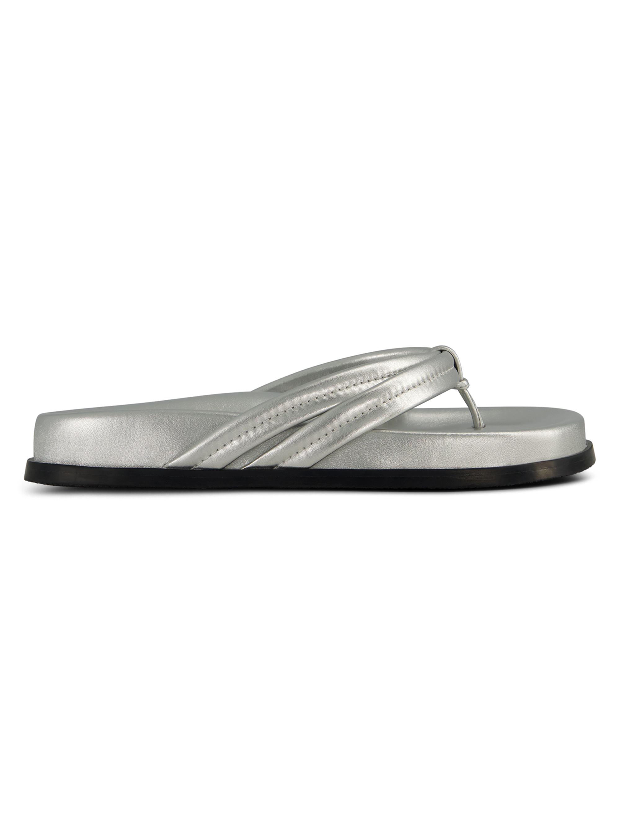 Bernardo Women's Miami Sport Thong Flat Sandals - Silver