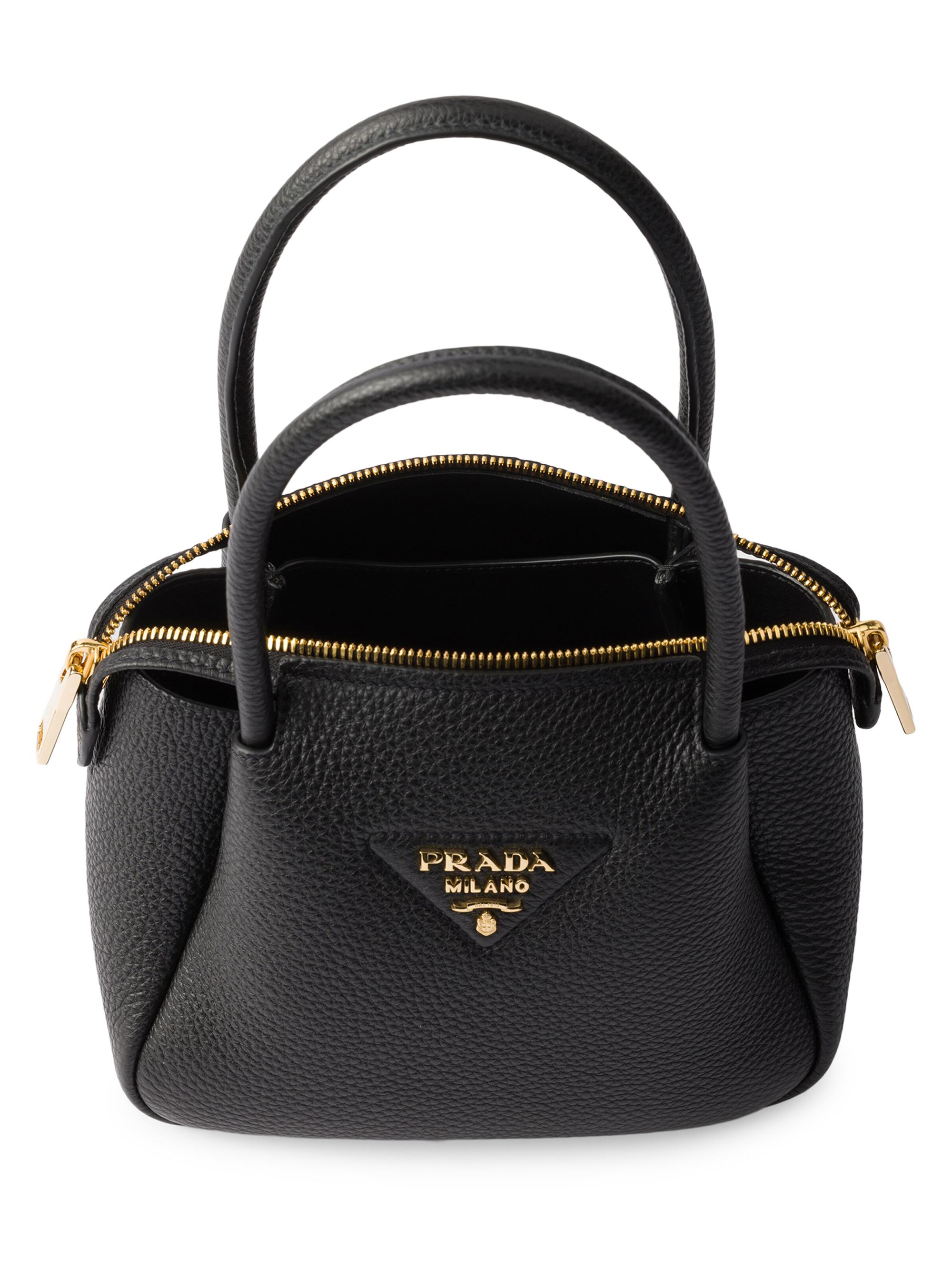 PRADA ブラックレザーブローチ PRADA ブラックレザーブローチ