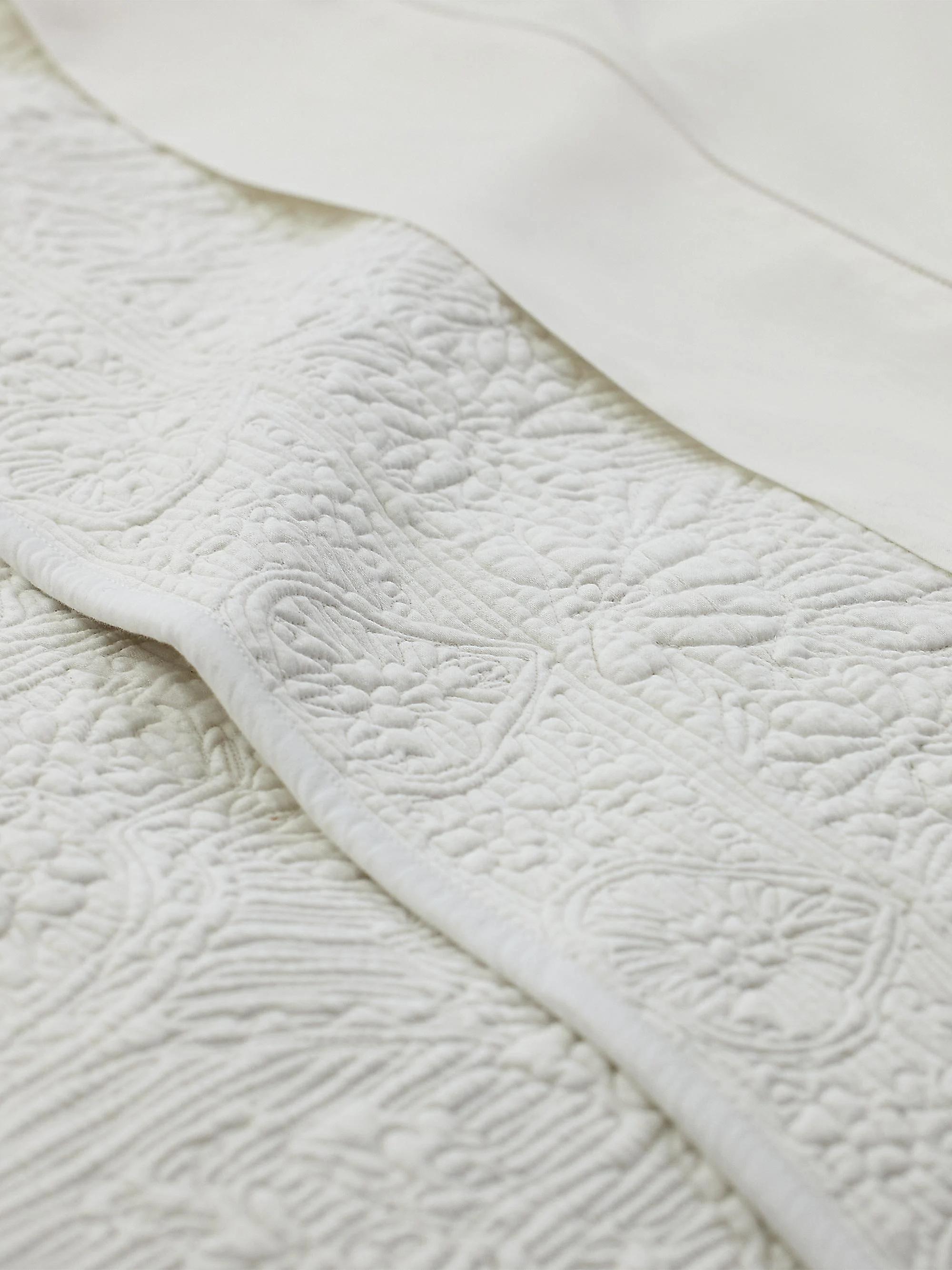 Ralph Lauren Carolyne Quilted Coverlet | Saks Fifth Avenue