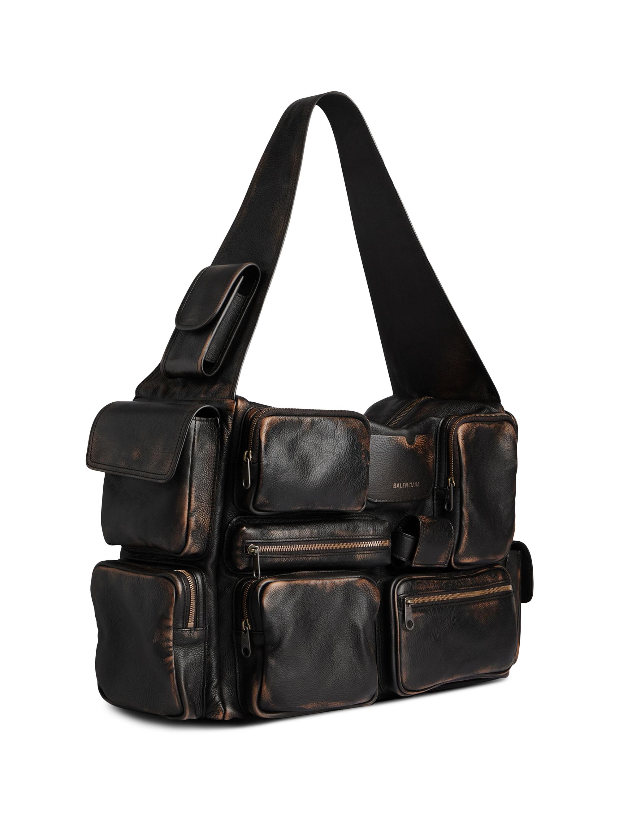 チ*ト様 【早い者勝ち】BALENCIAGA Superbusy ラージスリング Balenciaga Superbusy Large Sling Bag Black in Calfskin Leather - US