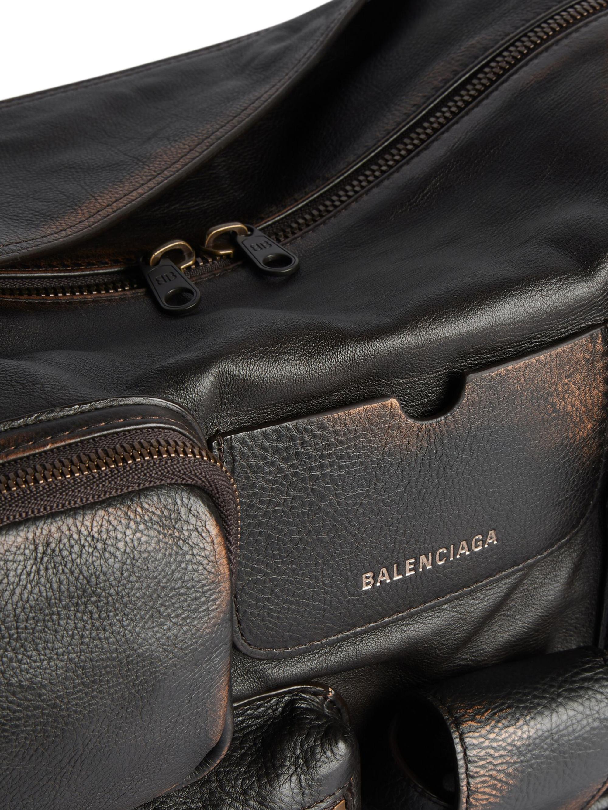 【ちゃいろ】BALENCIAGA Superbusy 0400019906075_KHAKI?wid=600&