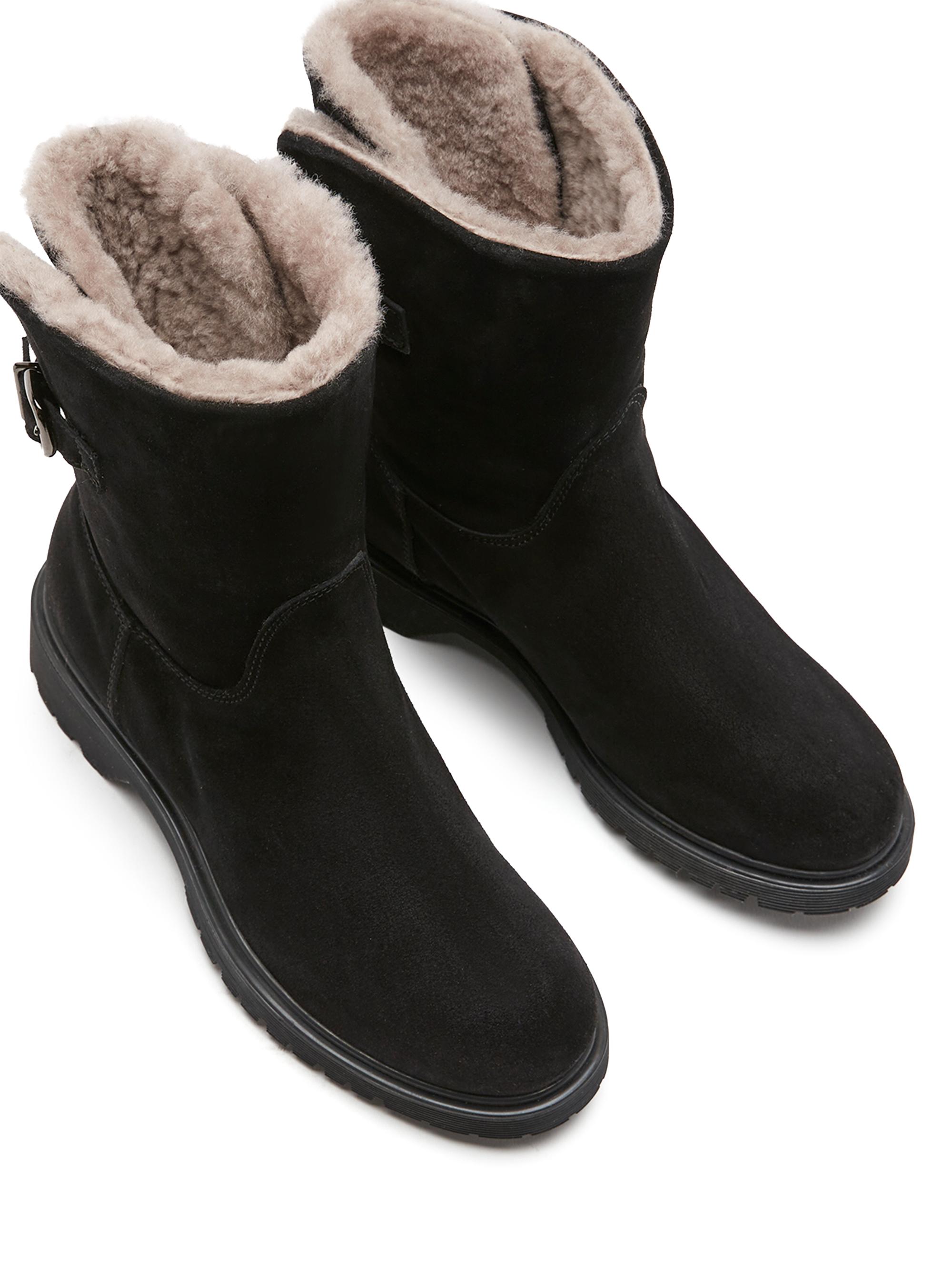 La Canadienne Hadley Shearling-Lined Suede Boots , Women's, 6, Boots Shearling & Suede Sherpa Boots