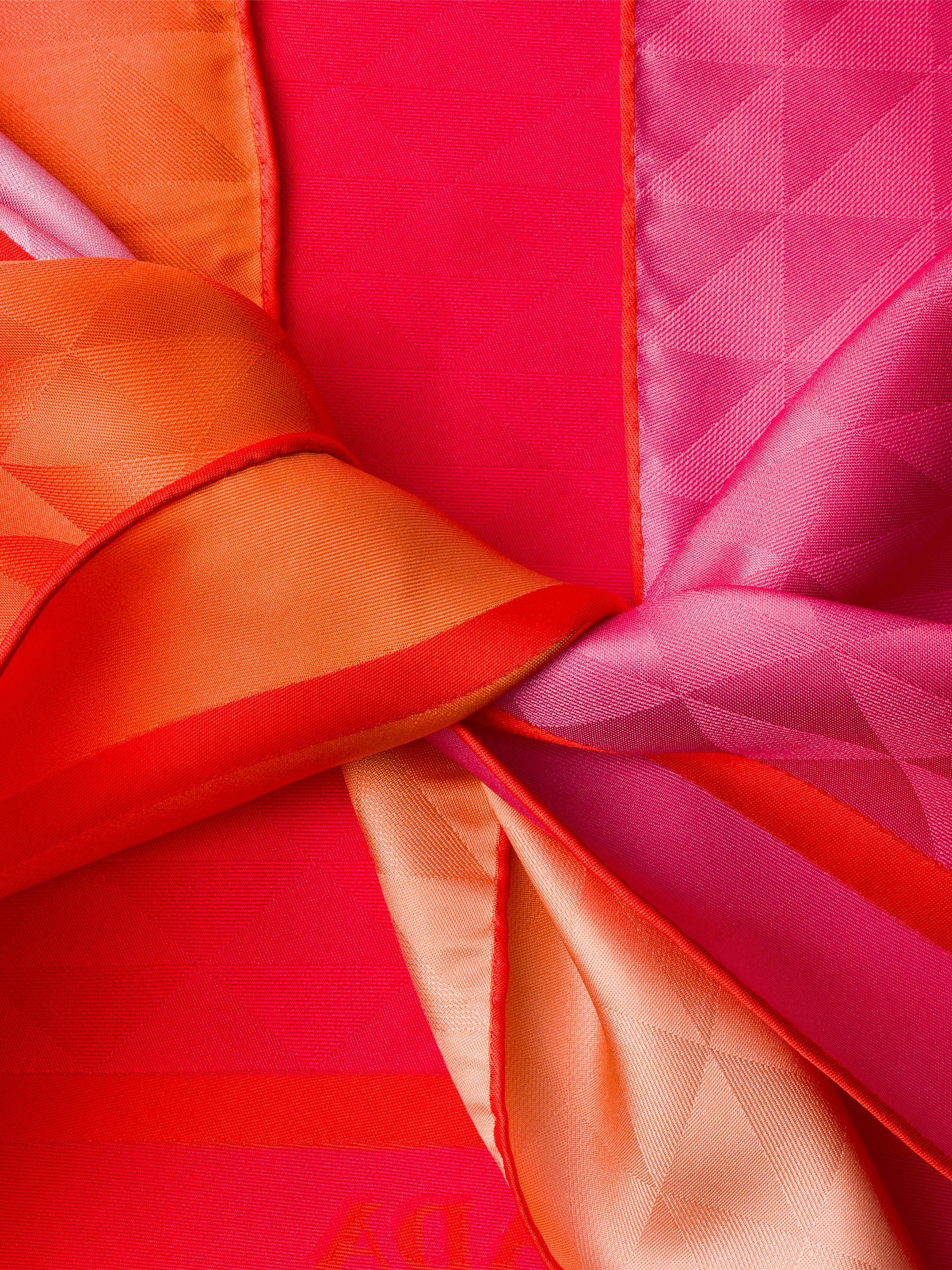 PRADA ピンク キャミソール　ホルターネック　SILK シルク PRADA ピンク キャミソール ホルターネック SILK シルク