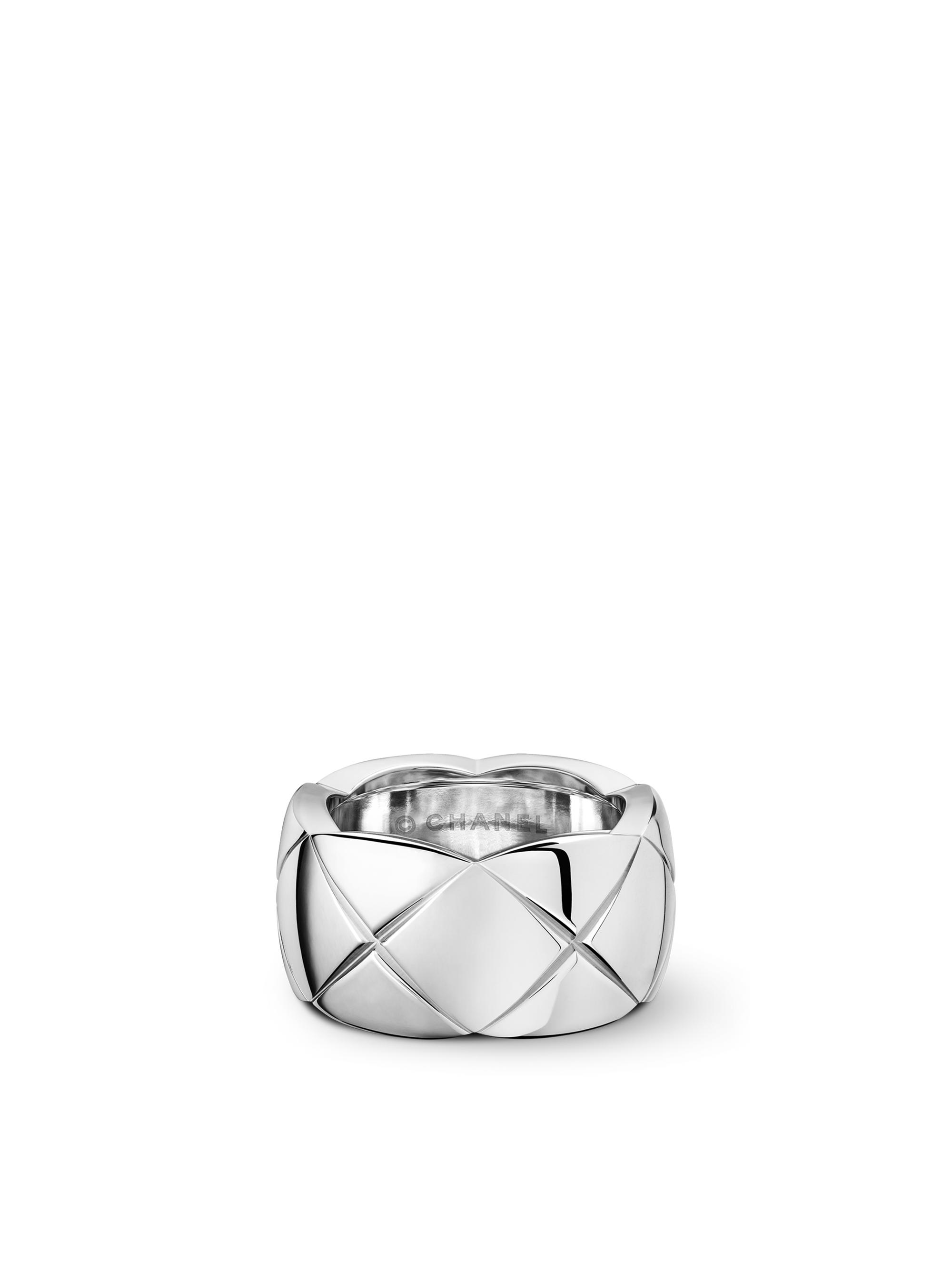 CHANEL COCO CRUSH Ring | Saks Fifth Avenue