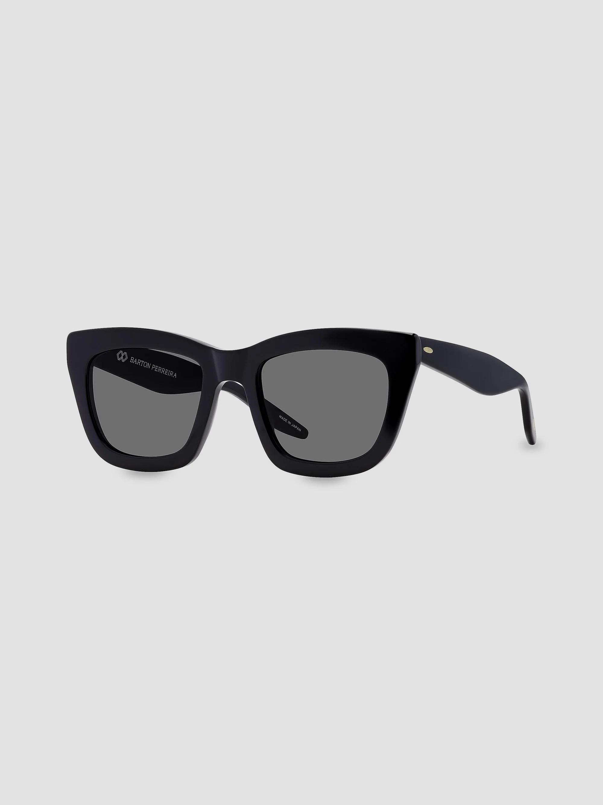 0400022696096_BLACK?wid=600&  display picture 1