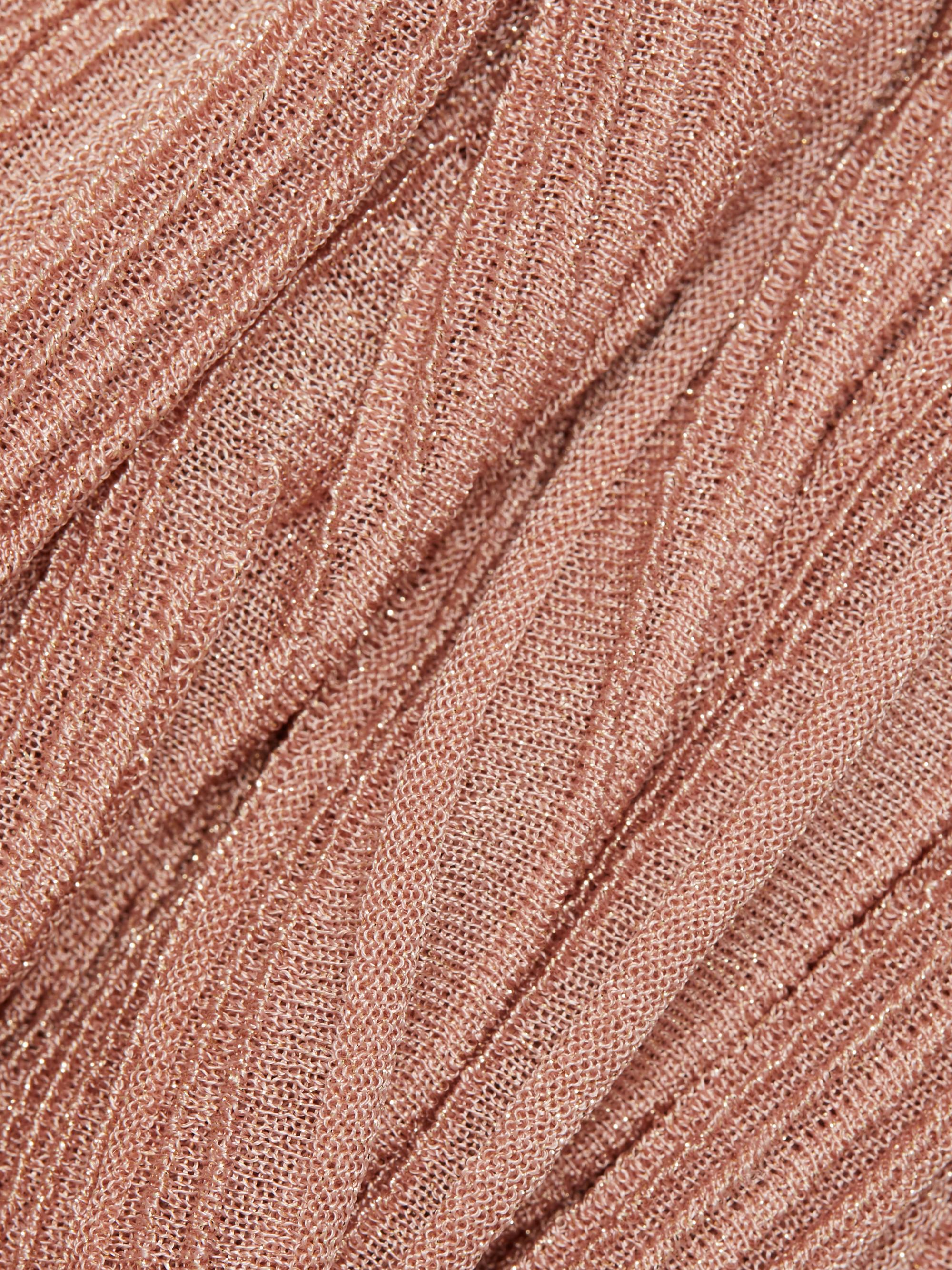 AMIPARIS petit TS-5040 48サイズ オーバル ピンク系 First Look: The Hot Pink Oris ProPilot X Miss Piggy Edition