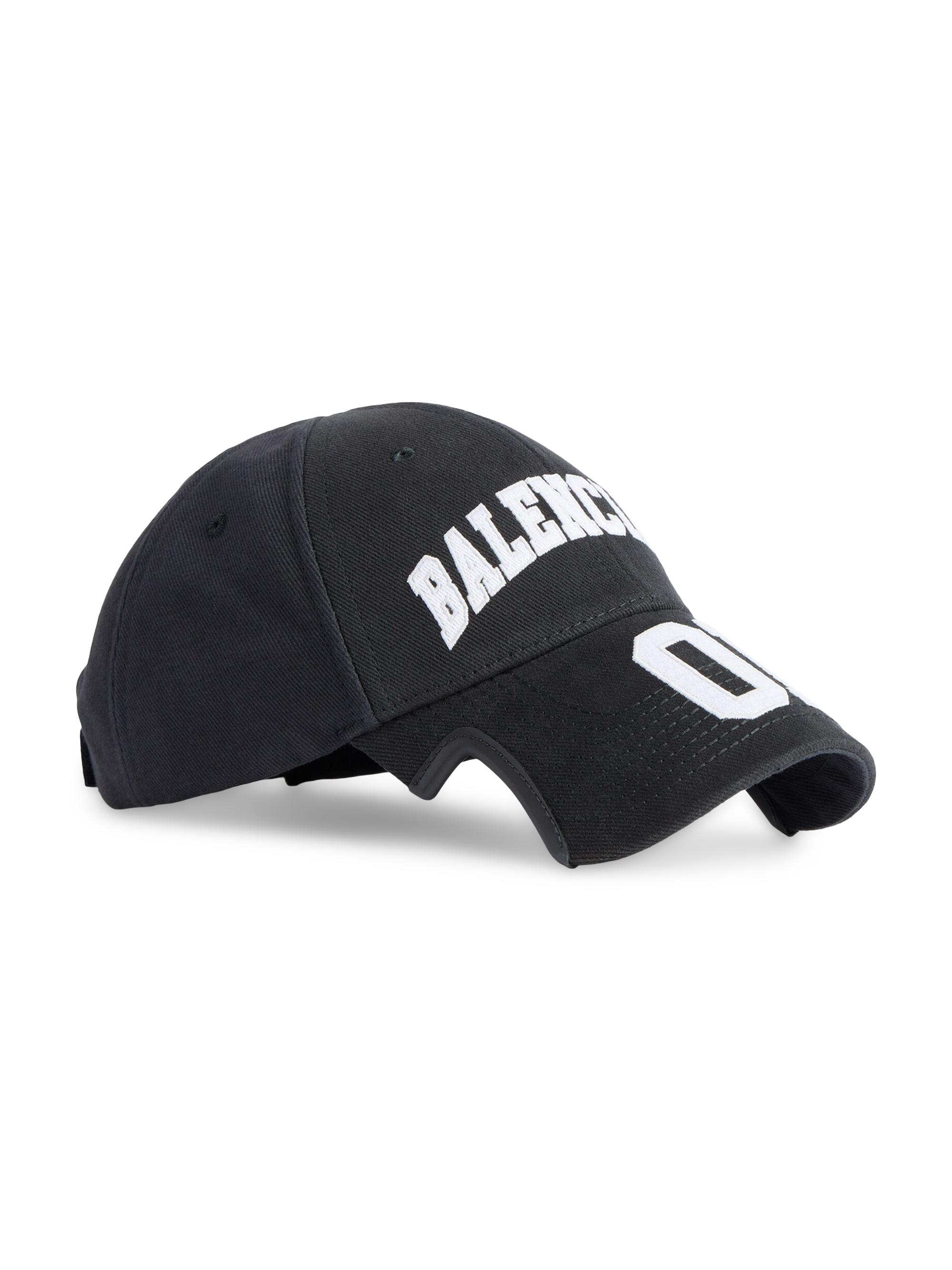 BALENCIAGA soccer cap Lサイズでブラック BALENCIAGA soccer cap Lサイズでブラック BALENCIAGA soccer cap L