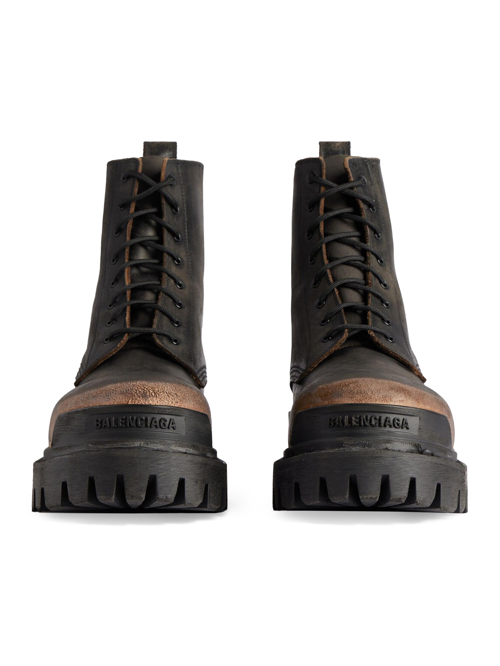 靴 balenciaga strike 20mm boot used effect 0400022785545_BLACKBROWN_A1?