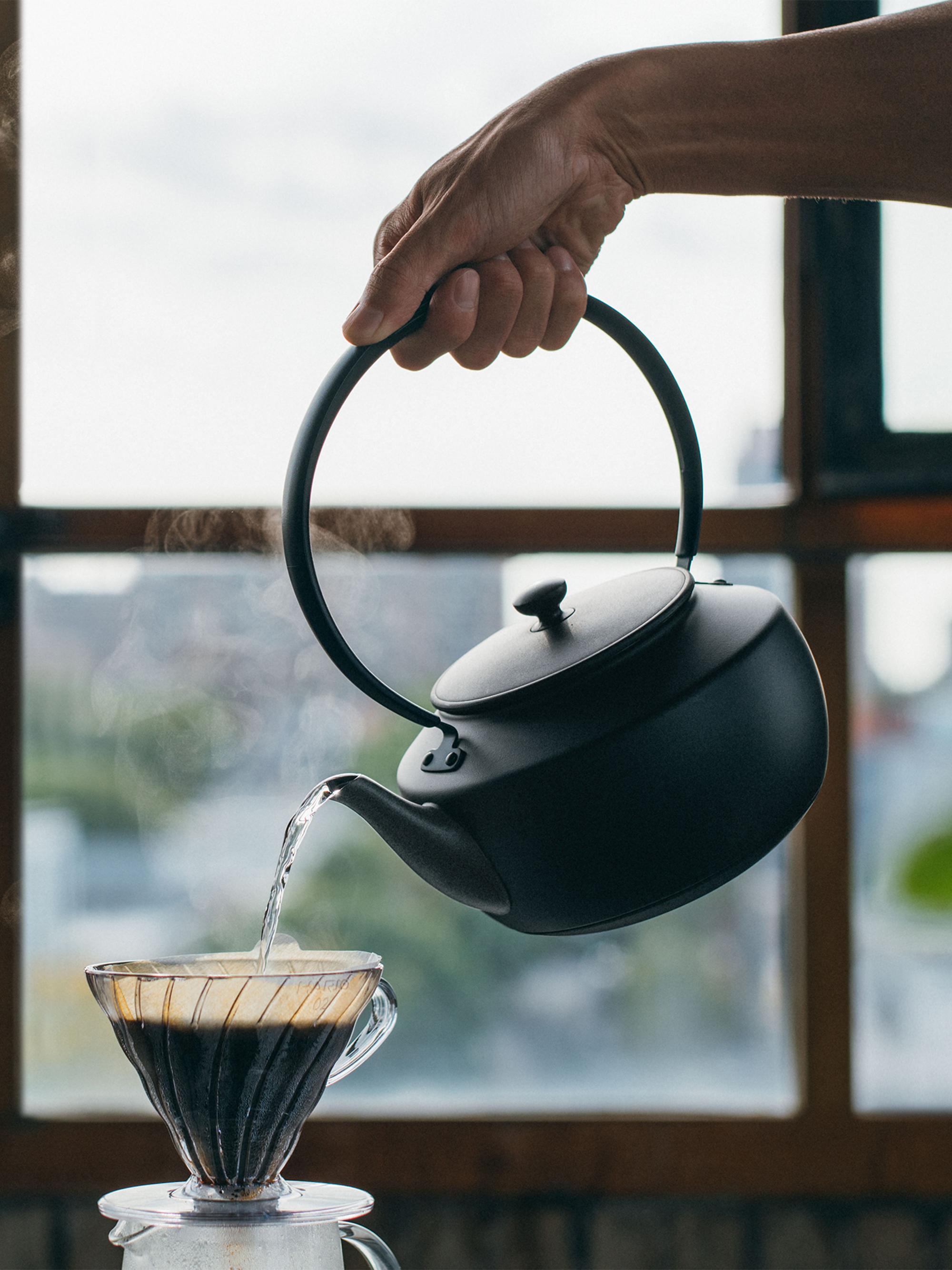 値下げ❗❗新品未使用　BALMUDA Moon Kettle ブラック Balmuda MoonKettle | Saks Fifth Avenue