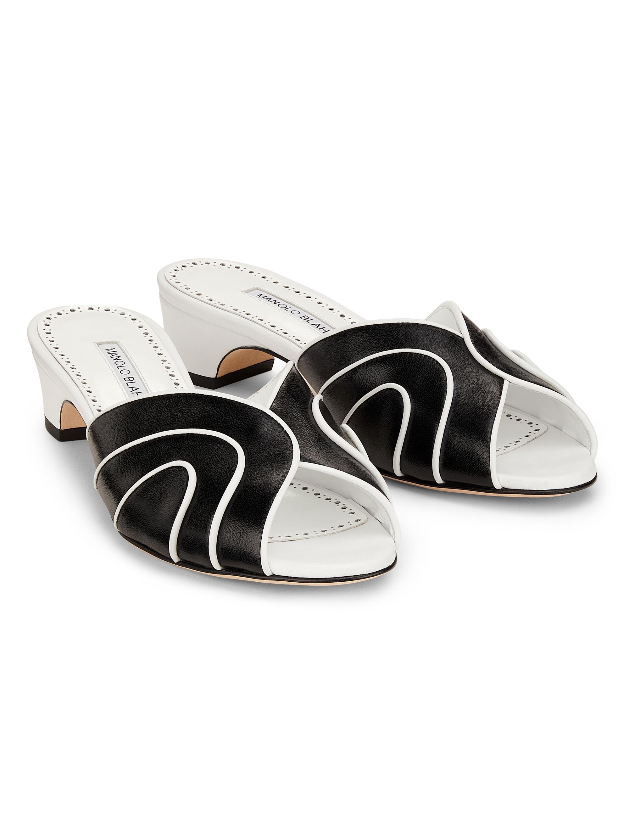 値下げ不可manolo blahnik ナッパレザー リストニー listony 値下げ不可manolo blahnik ナッパレザー リストニー listony 値下げ