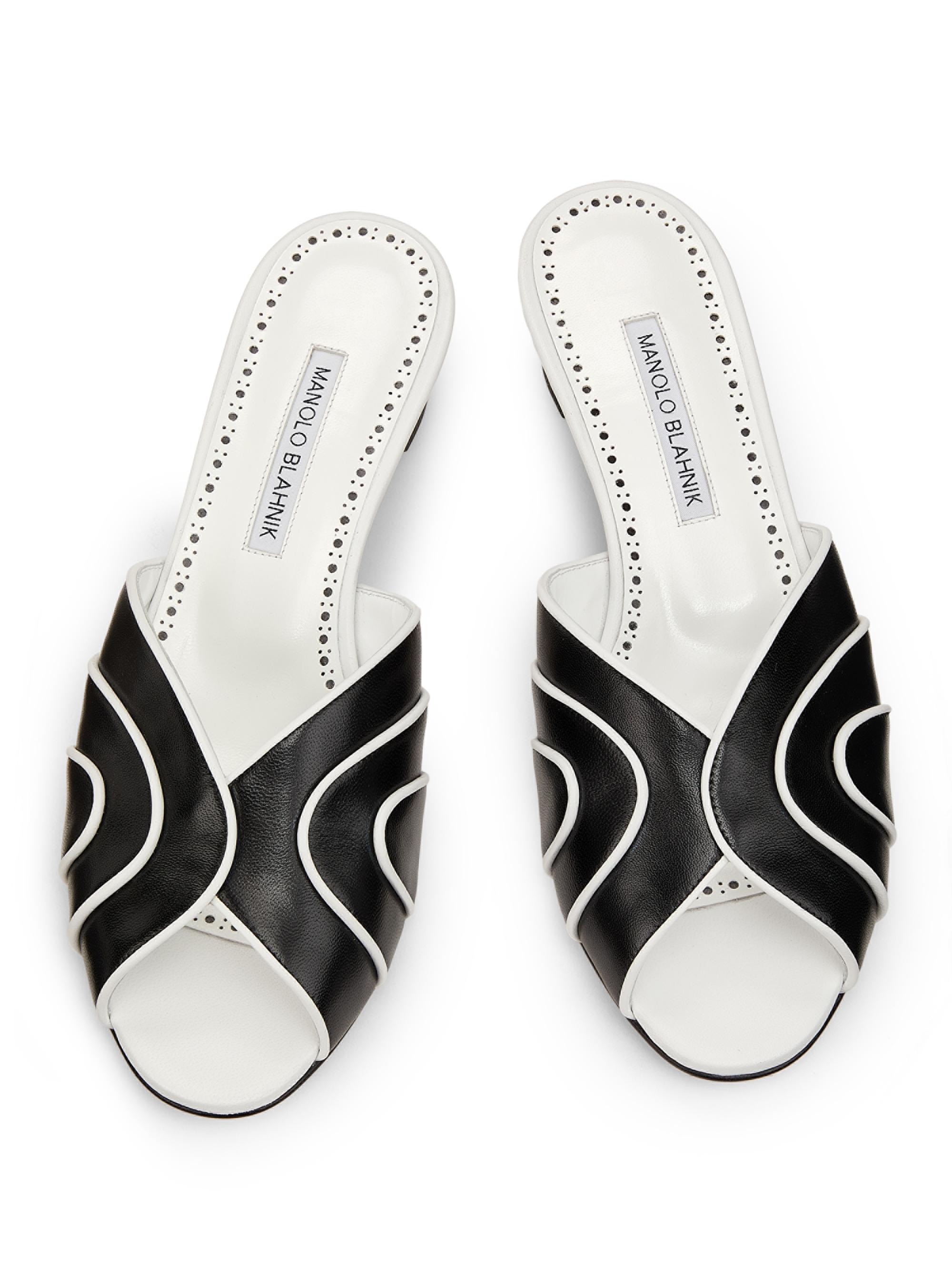 値下げ不可manolo blahnik ナッパレザー リストニー listony 値下げ不可manolo blahnik ナッパレザー リストニー listony 値下げ