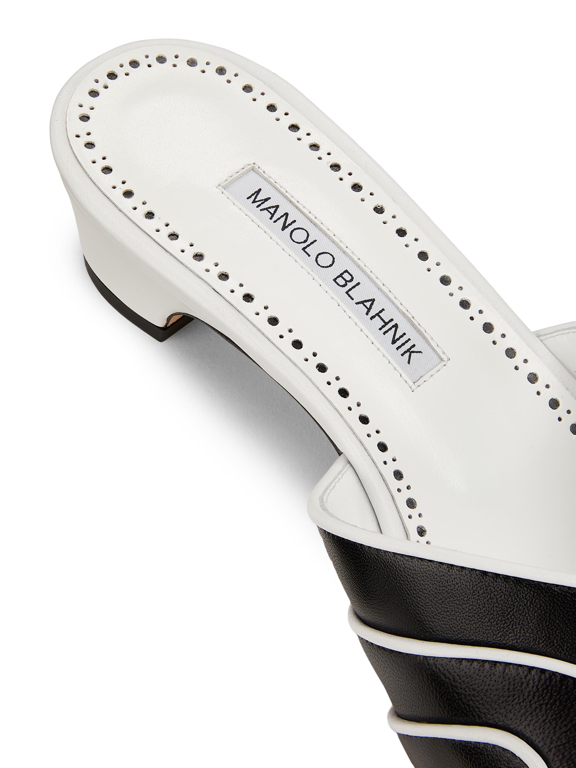 MANOLO BLAHNIK マノロブラニク SILK ALBA NAPPA MANOLO BLAHNIK BBLA 105 silk satin-trimmed corded lace pumps | NET