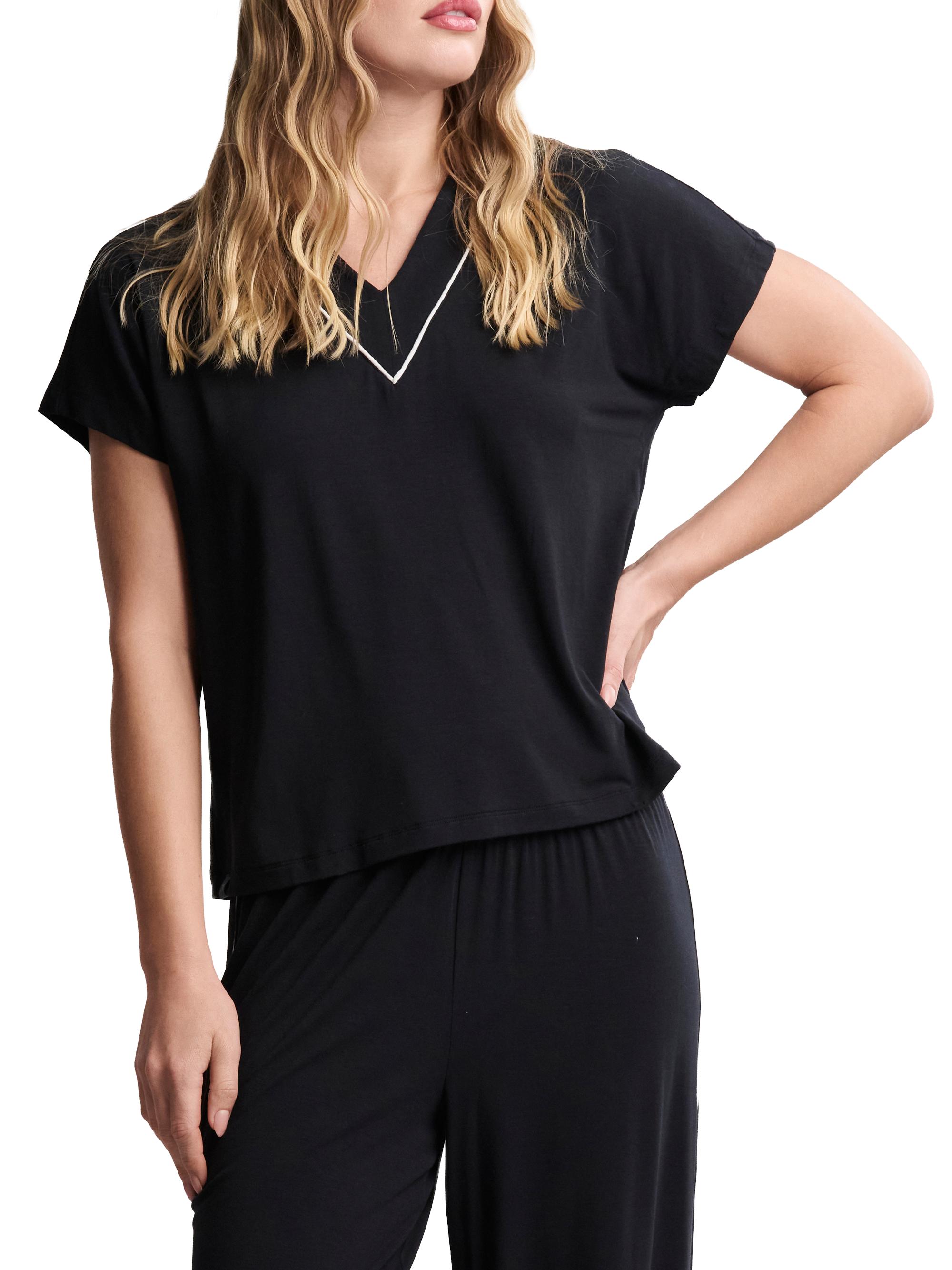 Barefoot Dreams Women's Contrast-Trimmed Pajamas - Black
