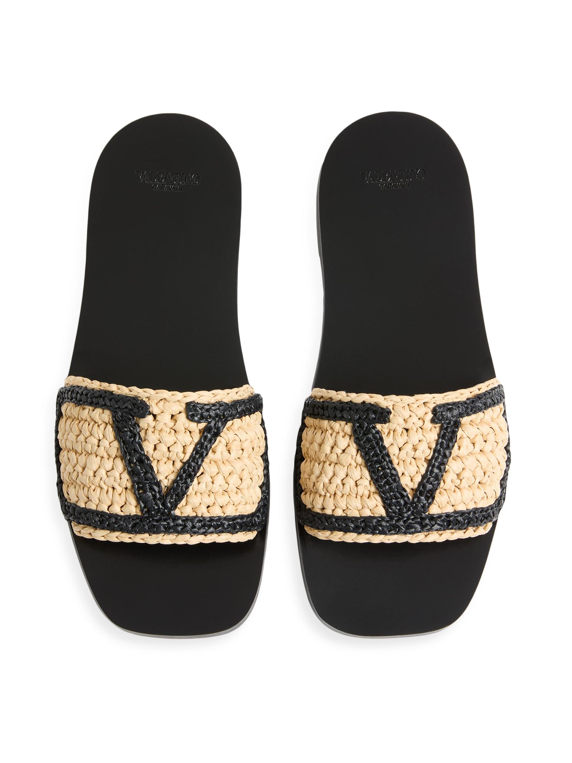 サンダル・ミュール VIVA SUPERSTAR SLIDE SANDALS IN SYNTHETIC RAFFIA Valentino Garavani Viva Superstar Slide Sandals in Raffia