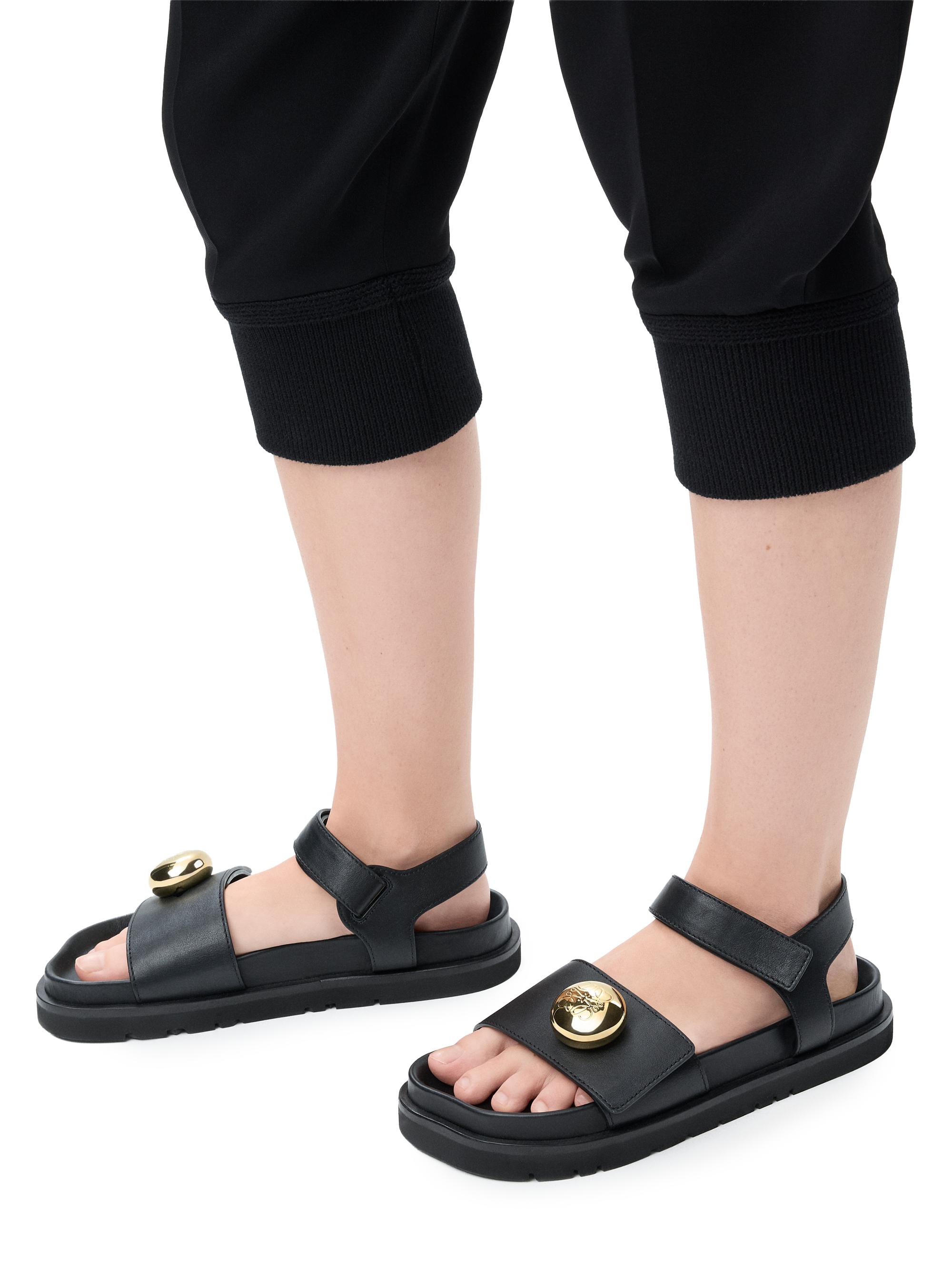 新品未使用 LOEWE ペブルサンダル sandal PEBBLE 26.5㎝ LOEWE Pebble Fussbett Leather Sandals | Saks Fifth Avenue