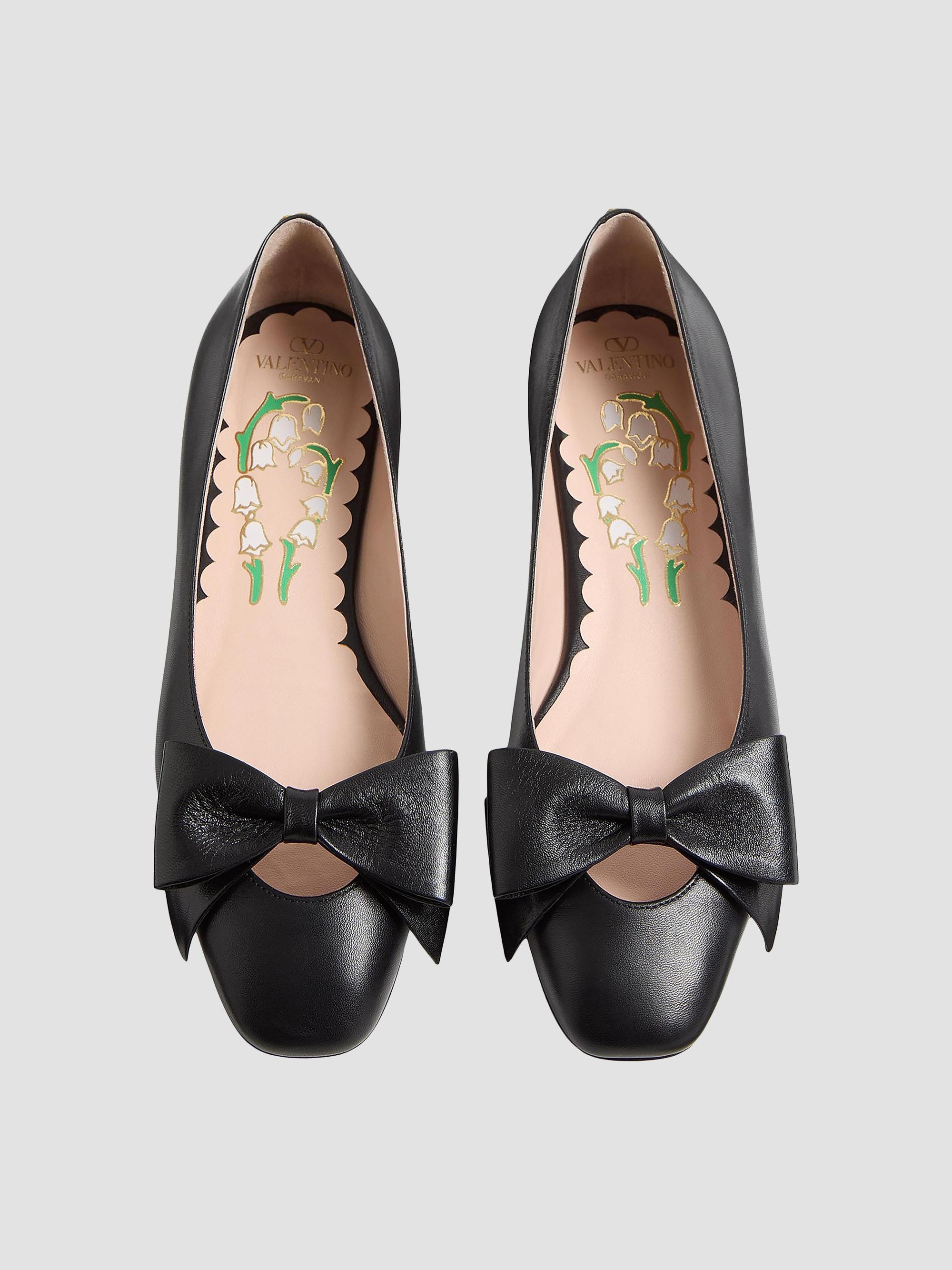 Valentino　ヴァレ ドゥ ロワ キッドスキン バレリーナ　ローファー Valentino Garavani Bowow Kidskin Ballerinas | Saks Fifth Avenue