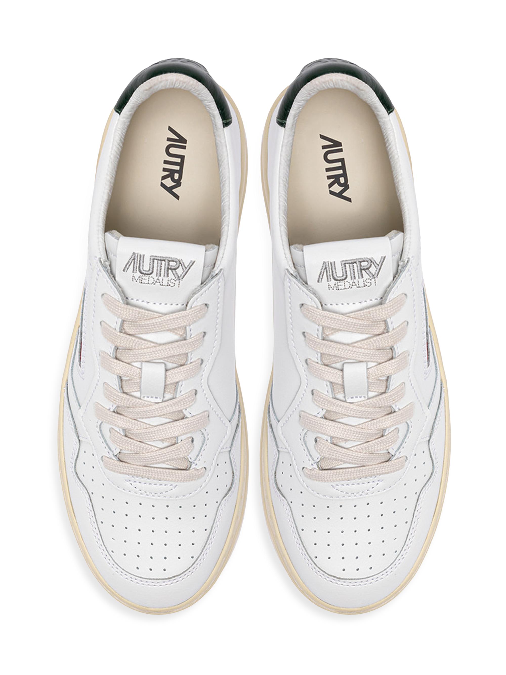 Medalist Low-Top Sneakers