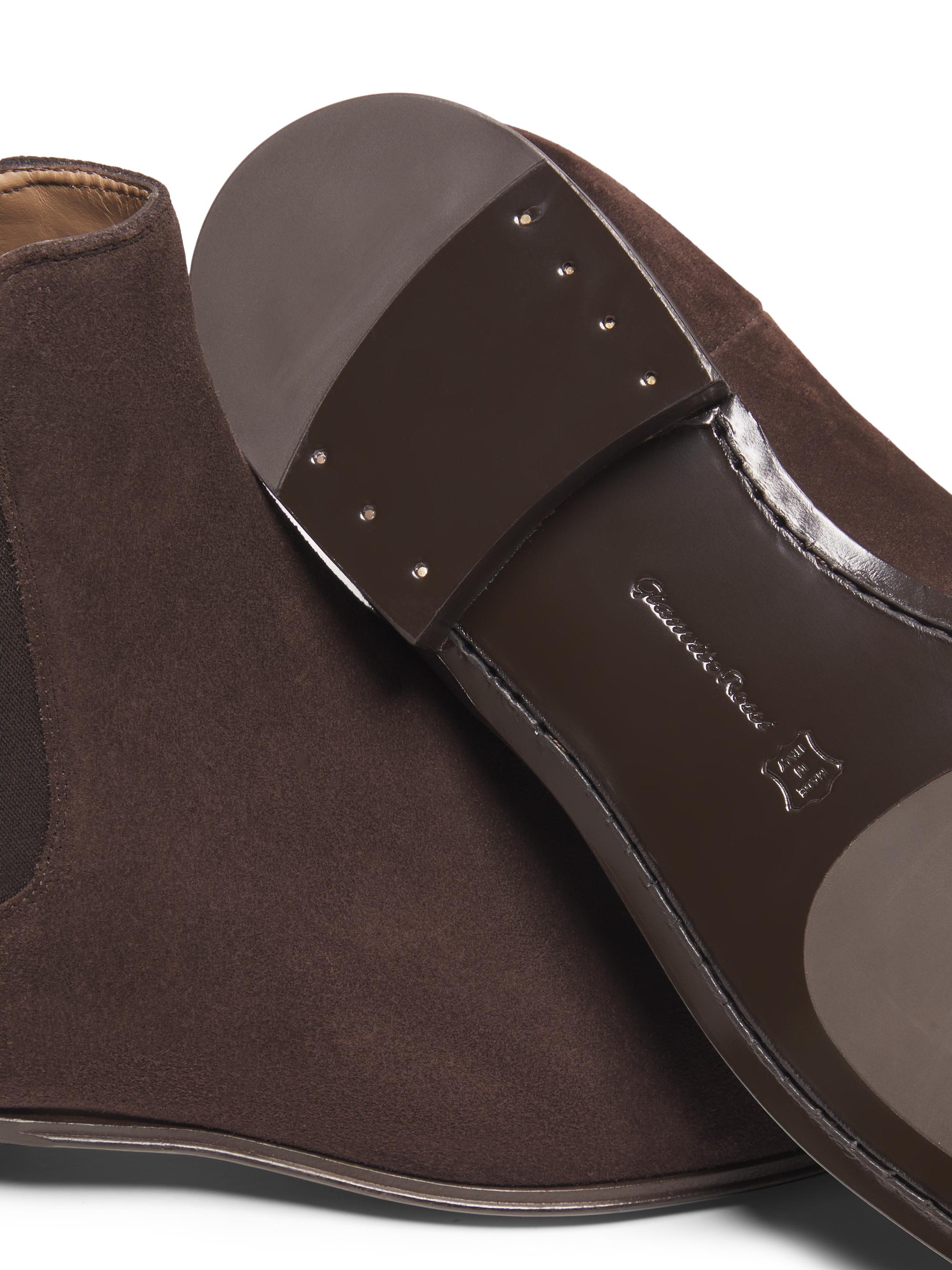 Alain Suede Chelsea Boots