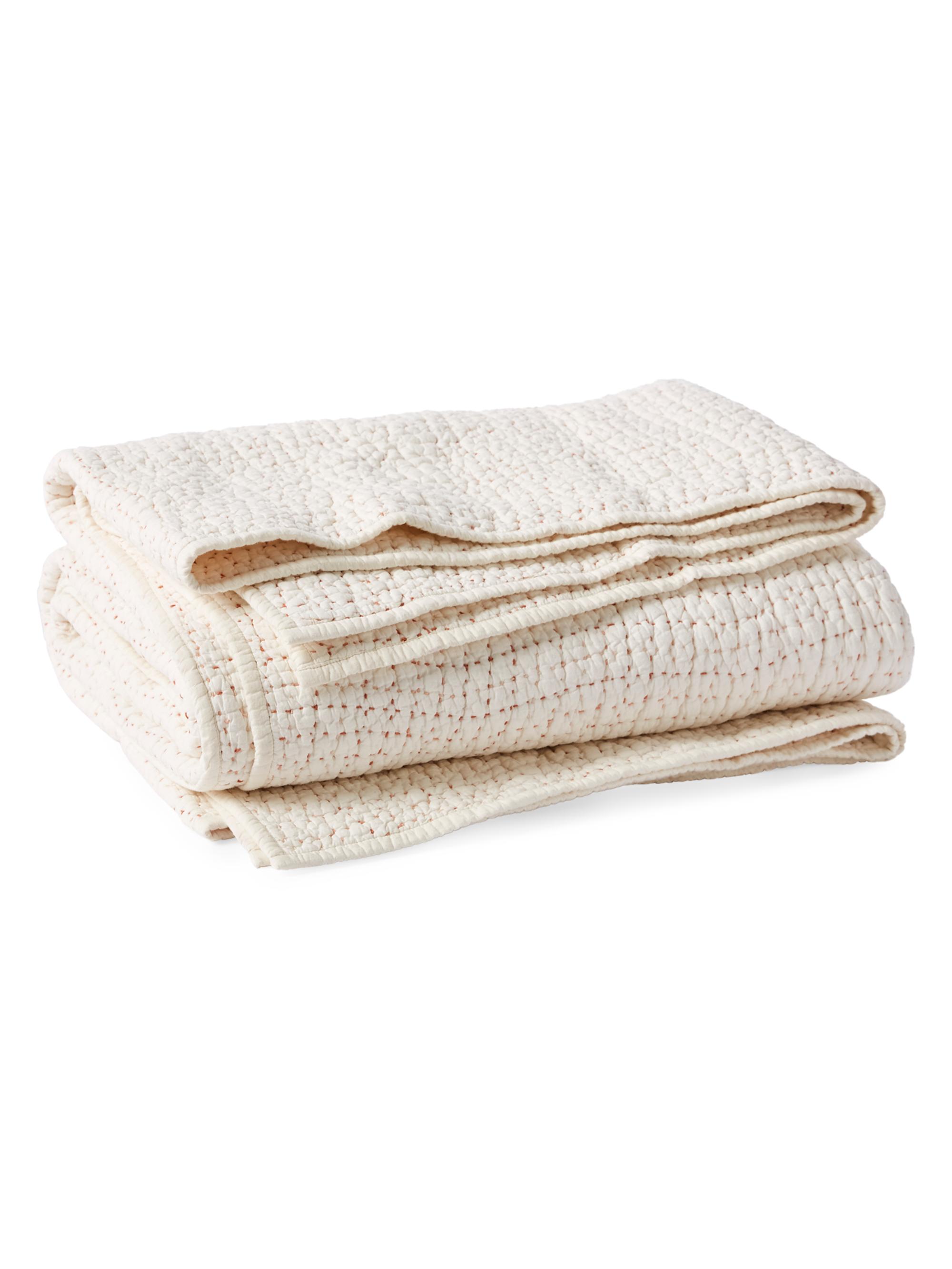 Coyuchi Pebbled Handstitched Organic Quilt - Undyed Twin