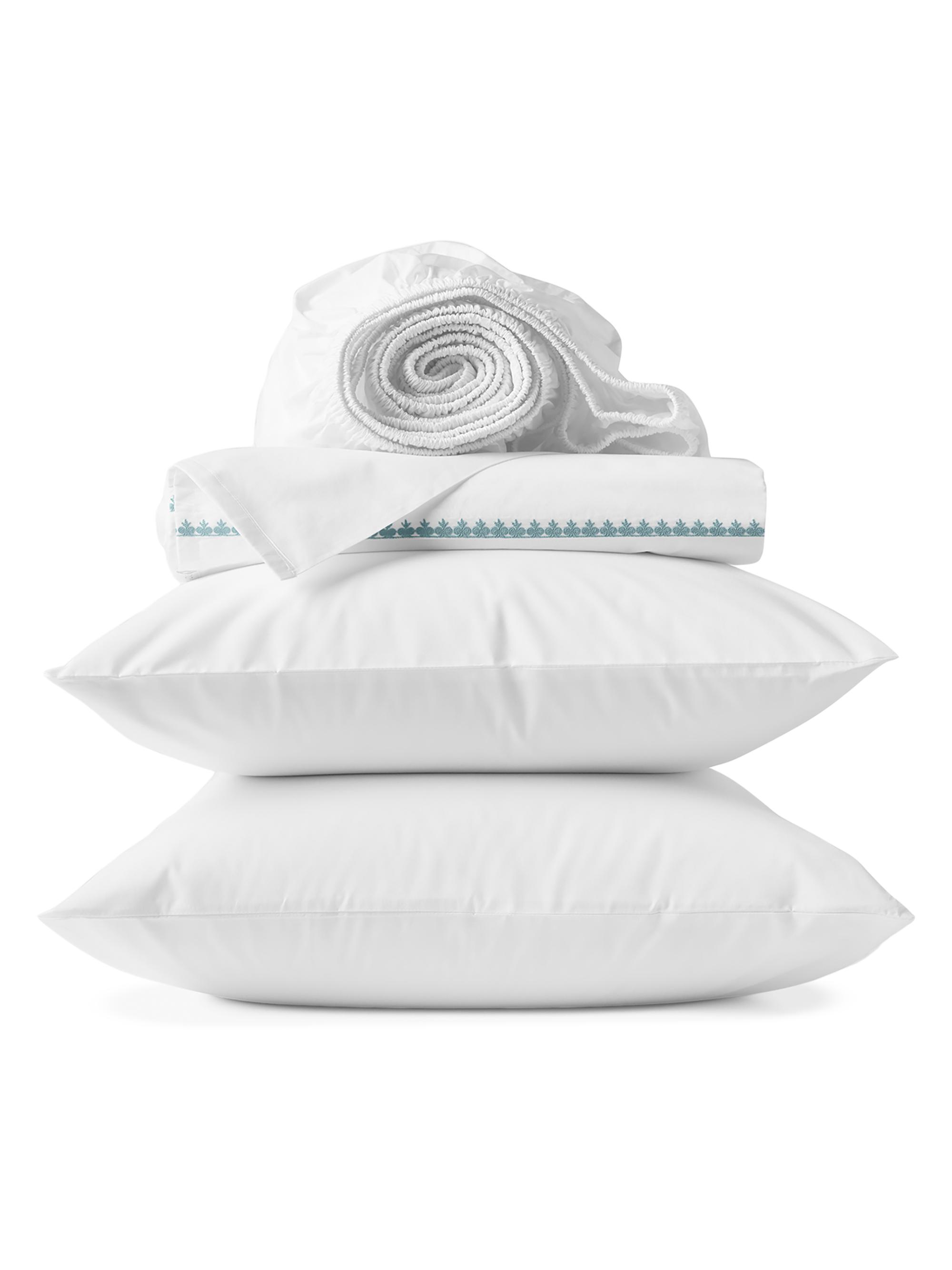 Coyuchi Floret Embroidered Organic Sheet Set - Stone Floret Alpine White California King