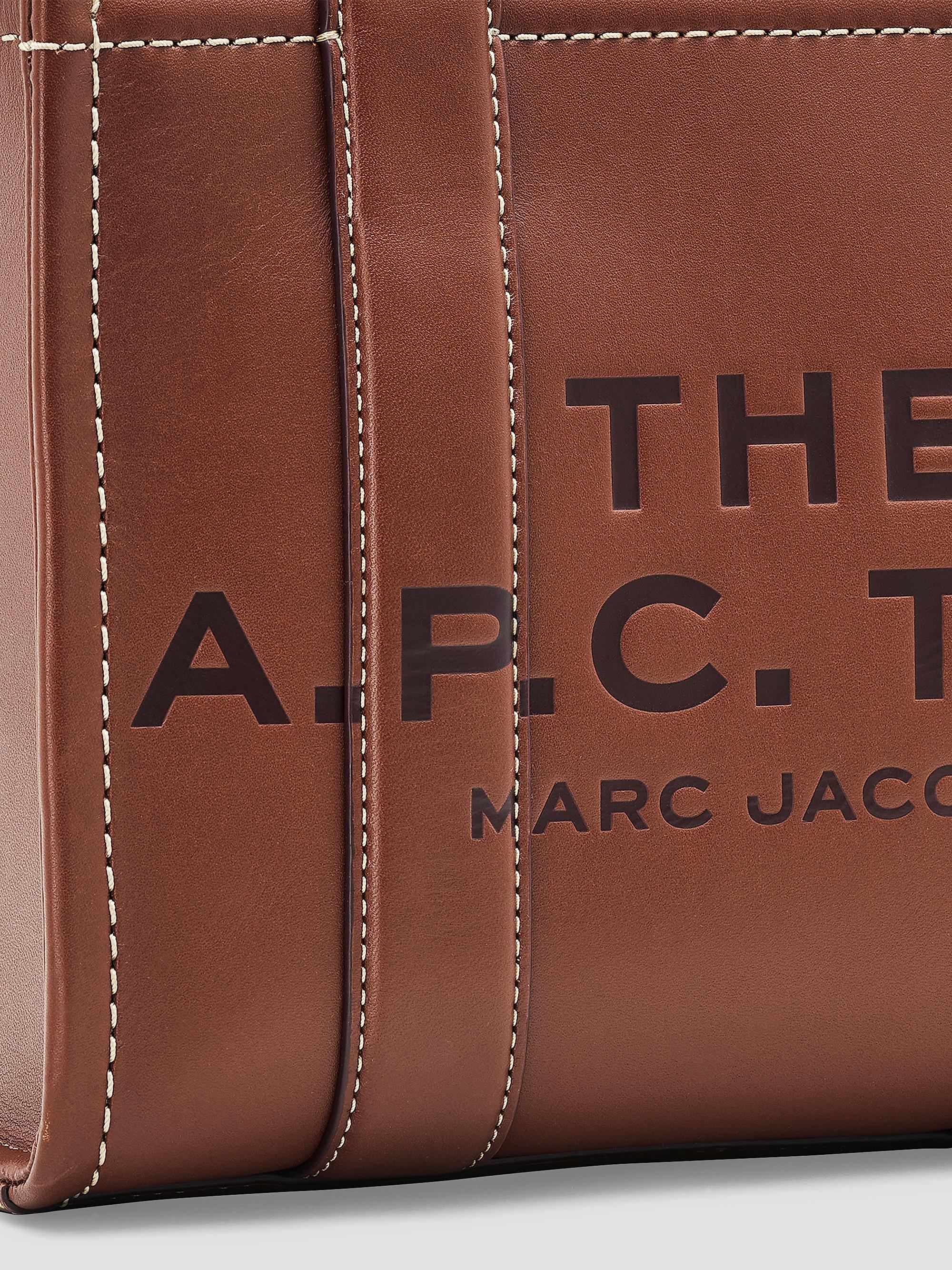 MARC JACOBS ×A.P.C. レザー ブラウン Marc Jacobs x A.P.C. The A.P.C. x Marc Jacobs Small Leather Tote