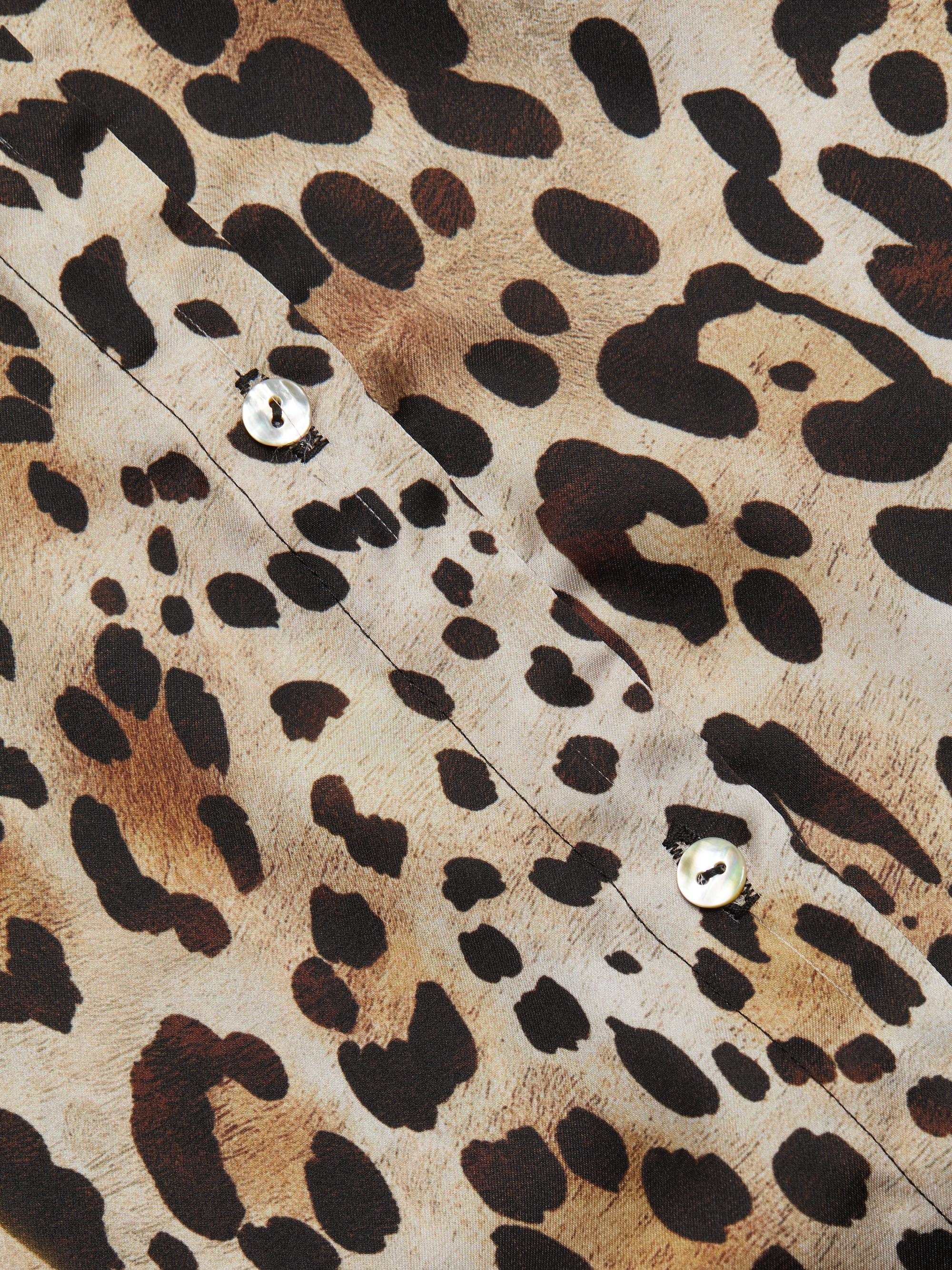 新品 即完 CELINE LEOPARD ベイビーキャット SHIRTS 39 Misa Los Angeles Celine Leopard-Print Satin Shirt | Saks Fifth Avenue