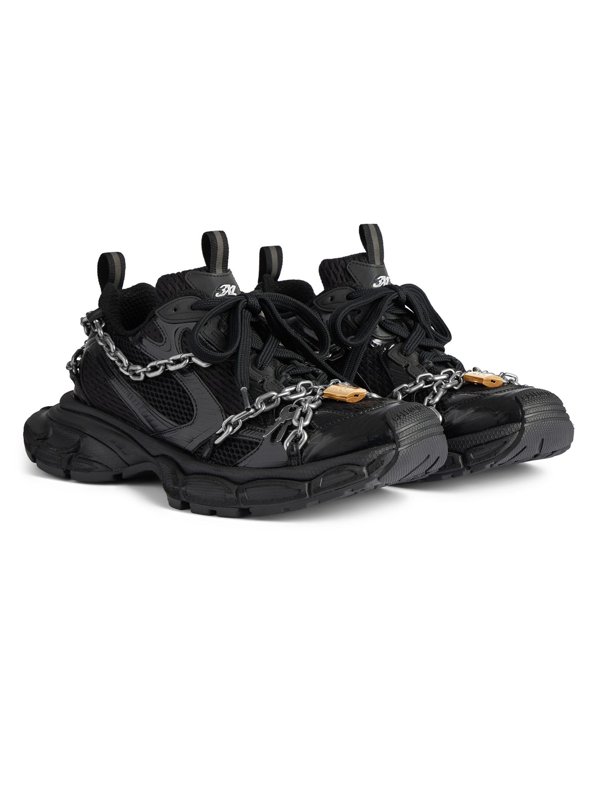 3XL Chain Sneakers