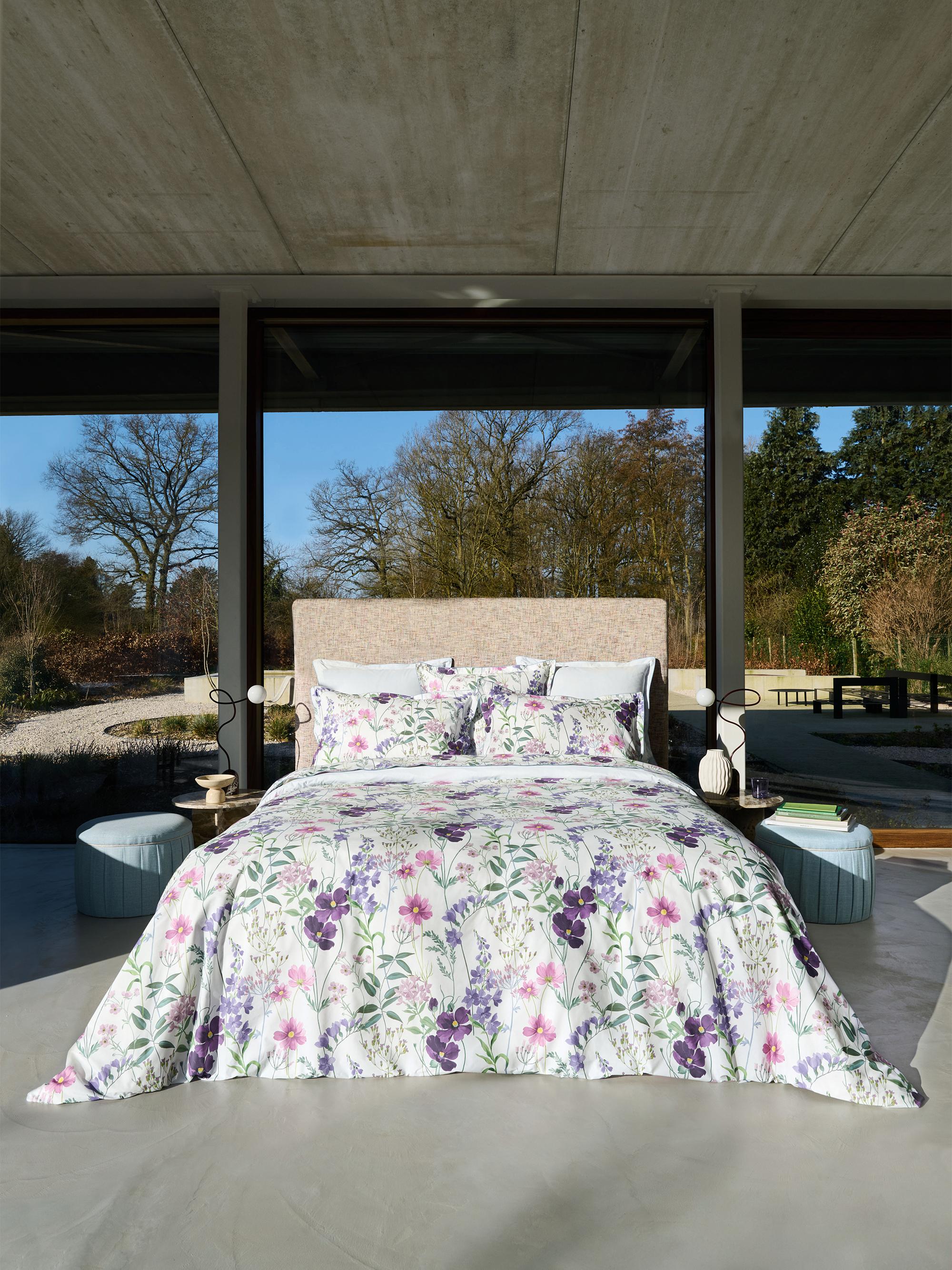 Anne de Solène Éphémère Duvet Cover, Pillowcases, & Sham Collection European