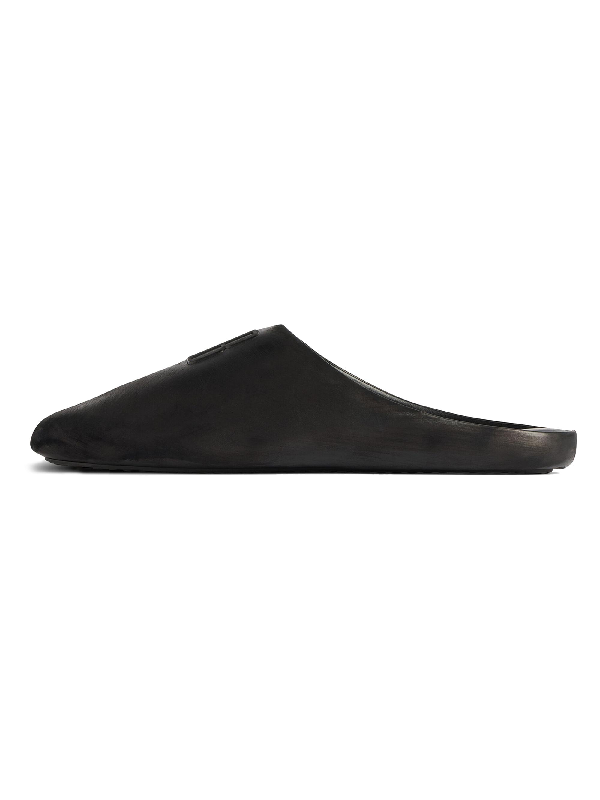 BALENCIAGA ブラック スエード ミュール Balenciaga Château Flat Mules | Saks Fifth Avenue