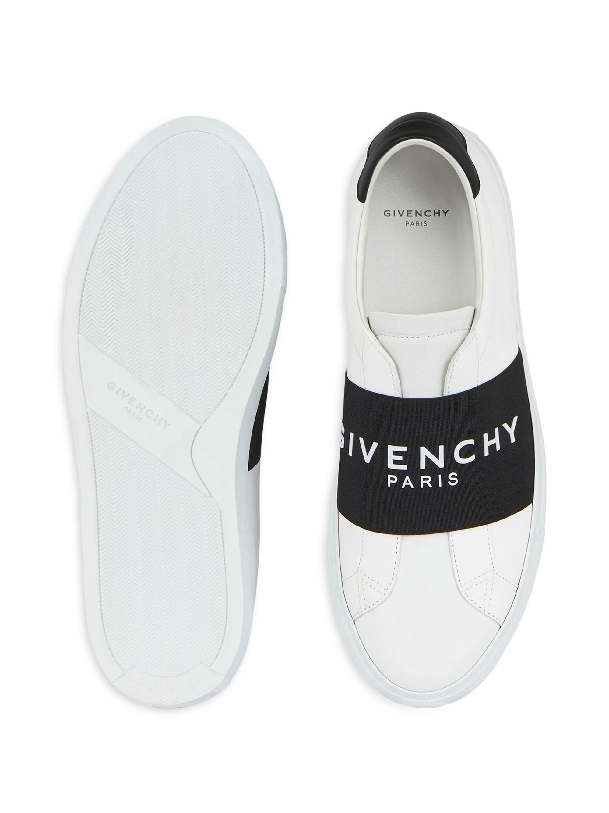 【美品】GIVENCHY スニーカー　43 Givenchy Urban Street Sneakers in Leather with Elastic Band | Saks
