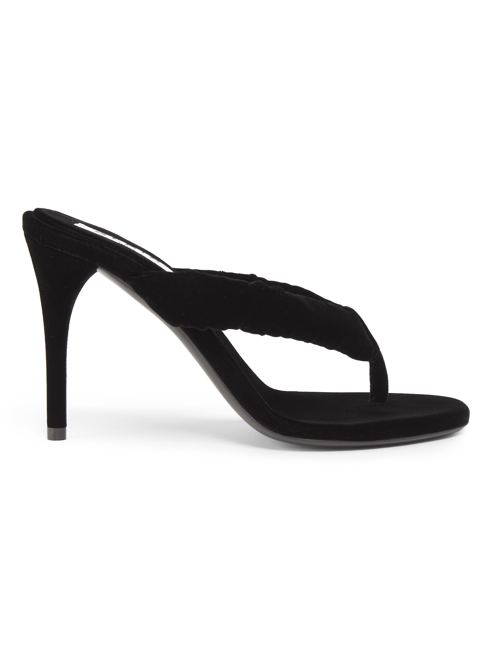 Alaïa Women's Tong 90MM Velvet Mules - Noir