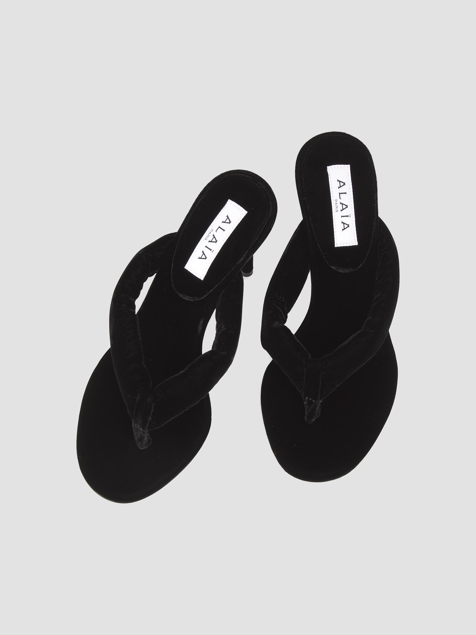 ALAÏA Tong 90MM Velvet Mules | Saks Fifth Avenue