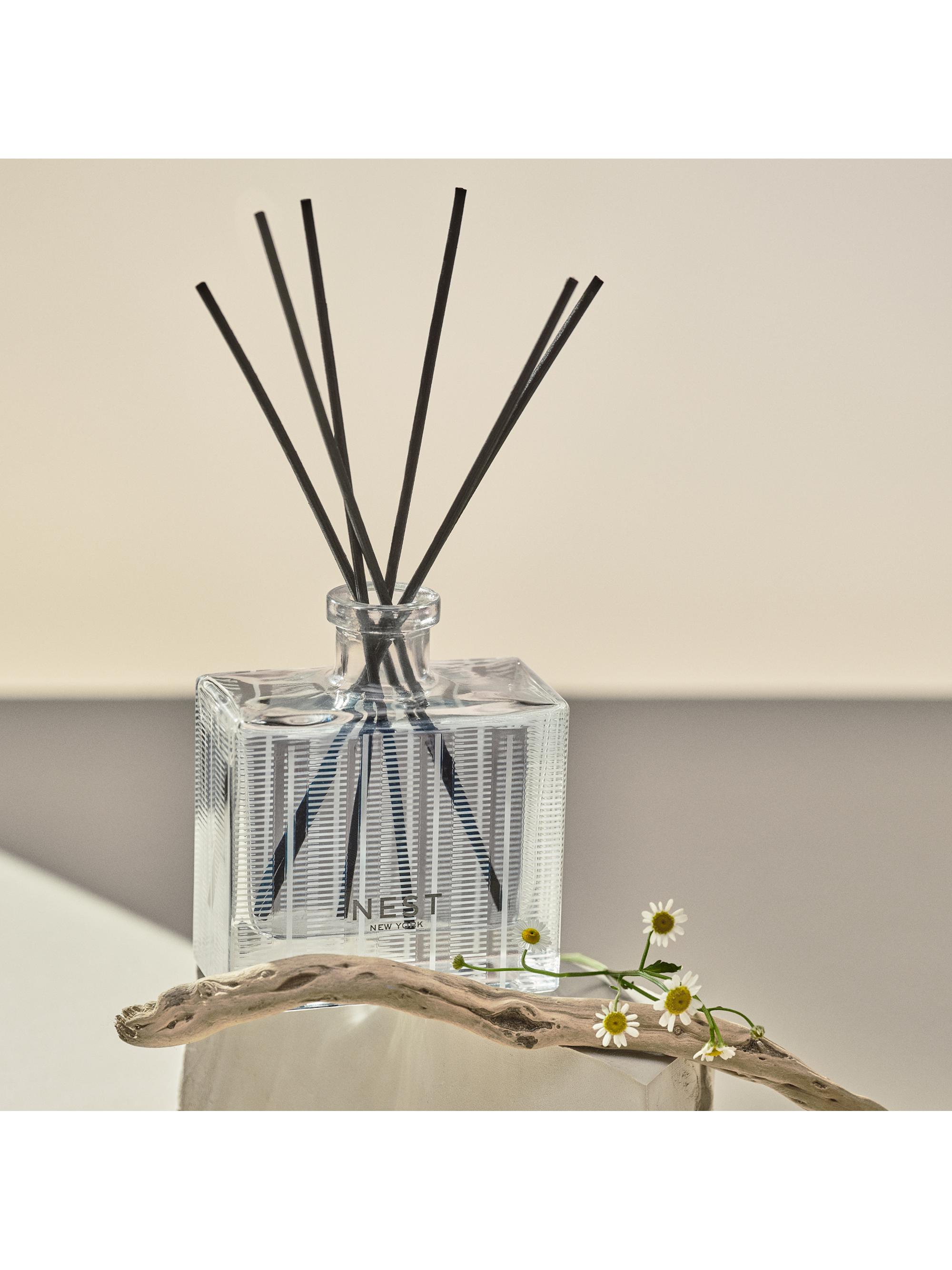 NEST New York Driftwood & Chamomile Reed Diffuser | Saks Fifth Avenue