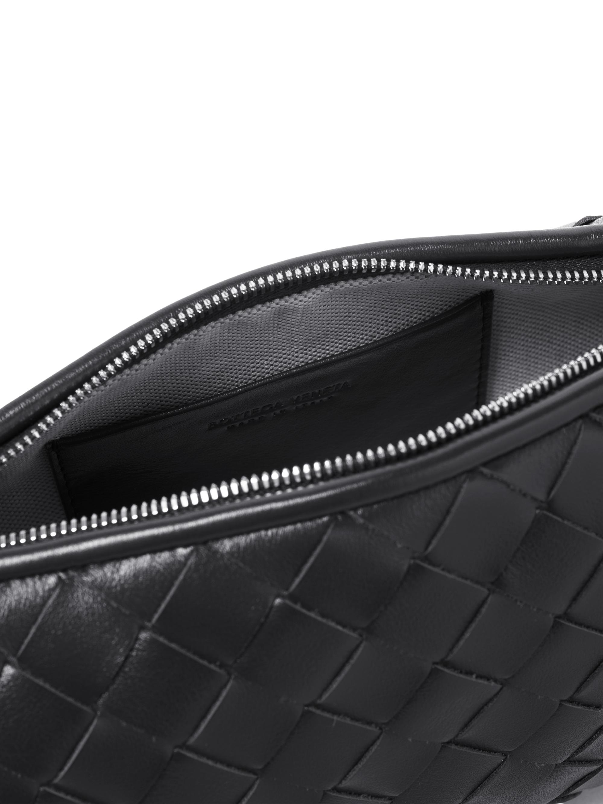 Traveler Intrecciato Leather Phone Pouch