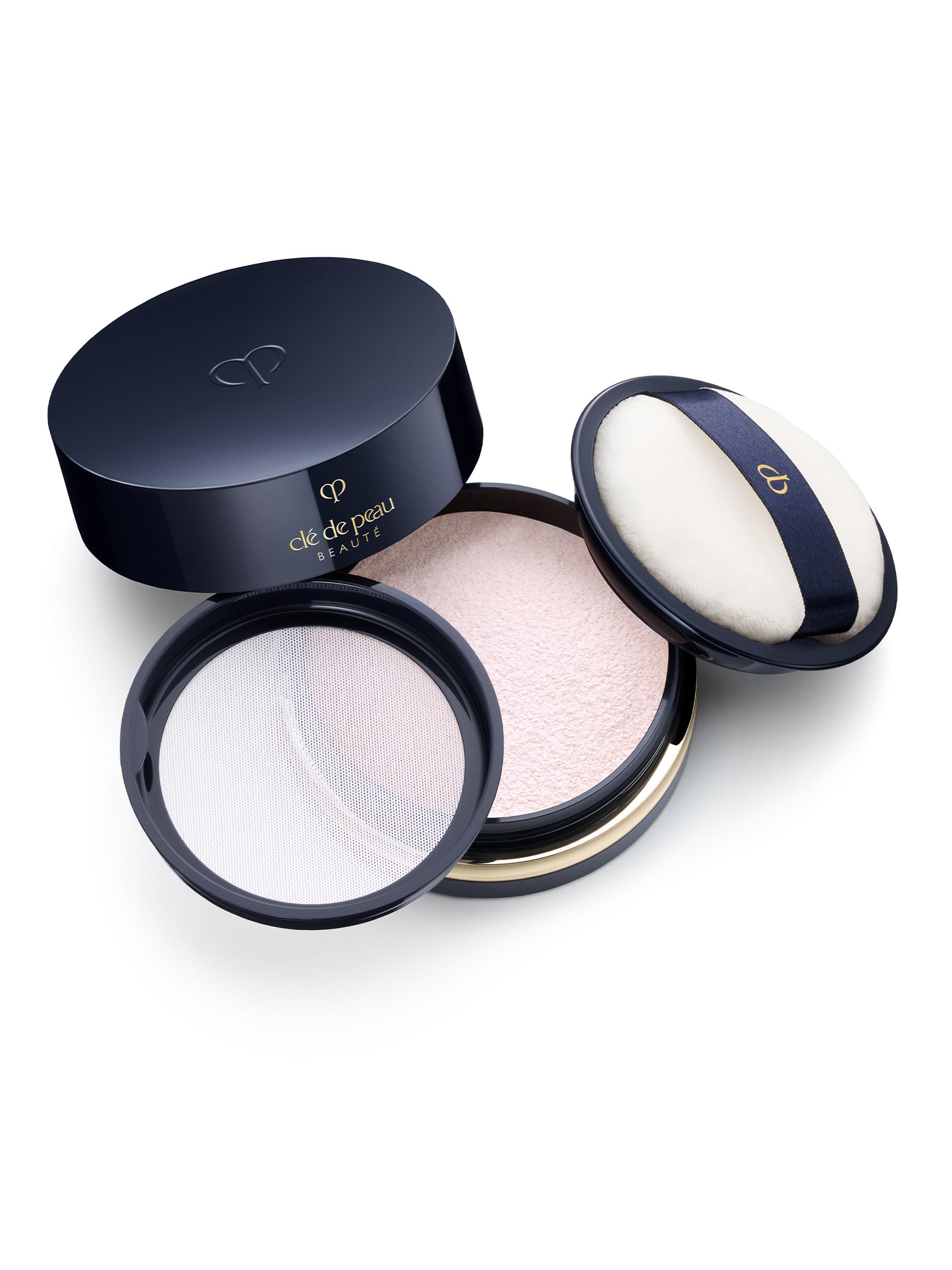 Clé de Peau Beauté Refining Pressed Powder | Saks Fifth Avenue