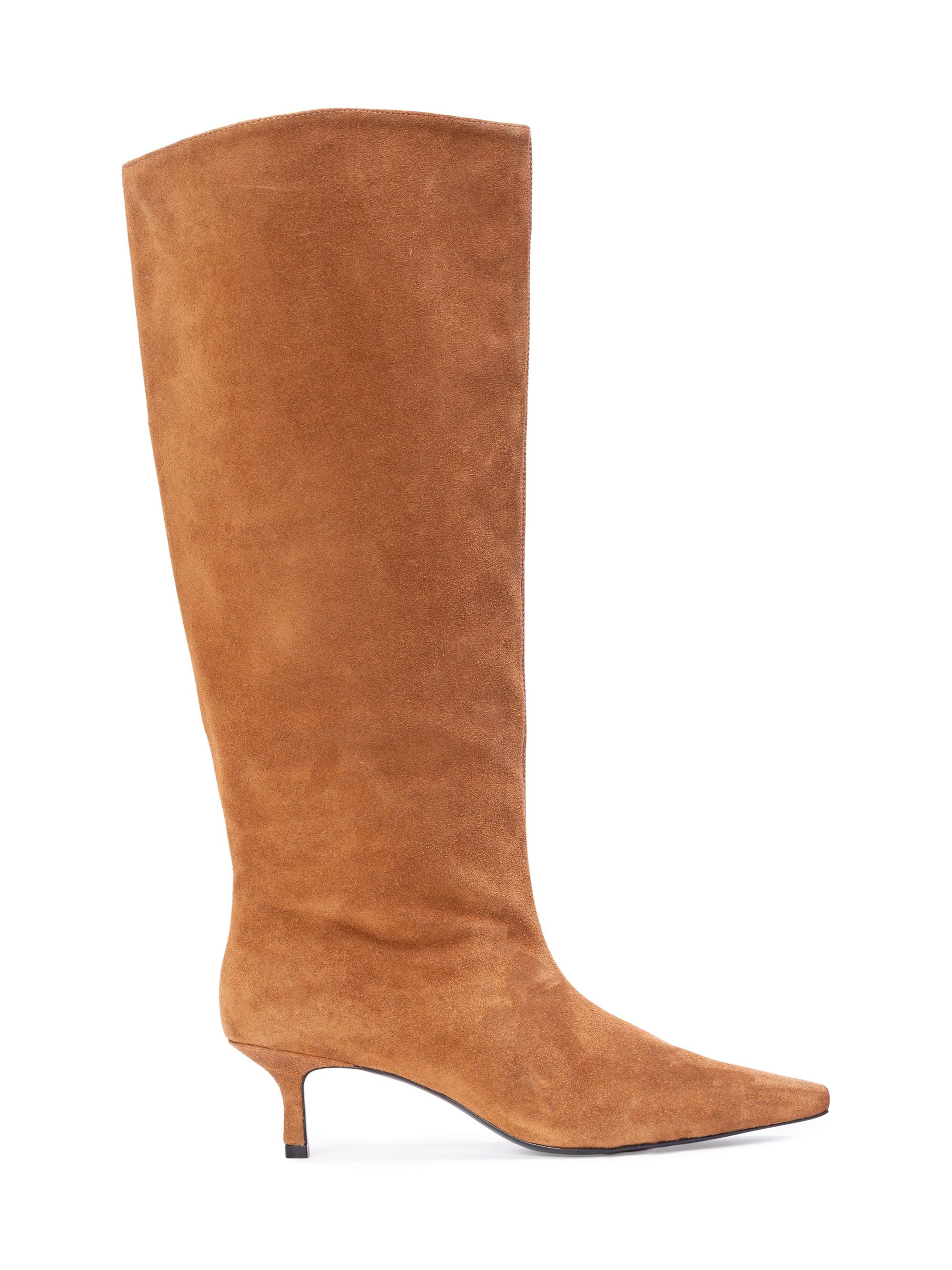 Black Suede Studio Women's Sutton 50MM Suede Boots - Caramel Suede