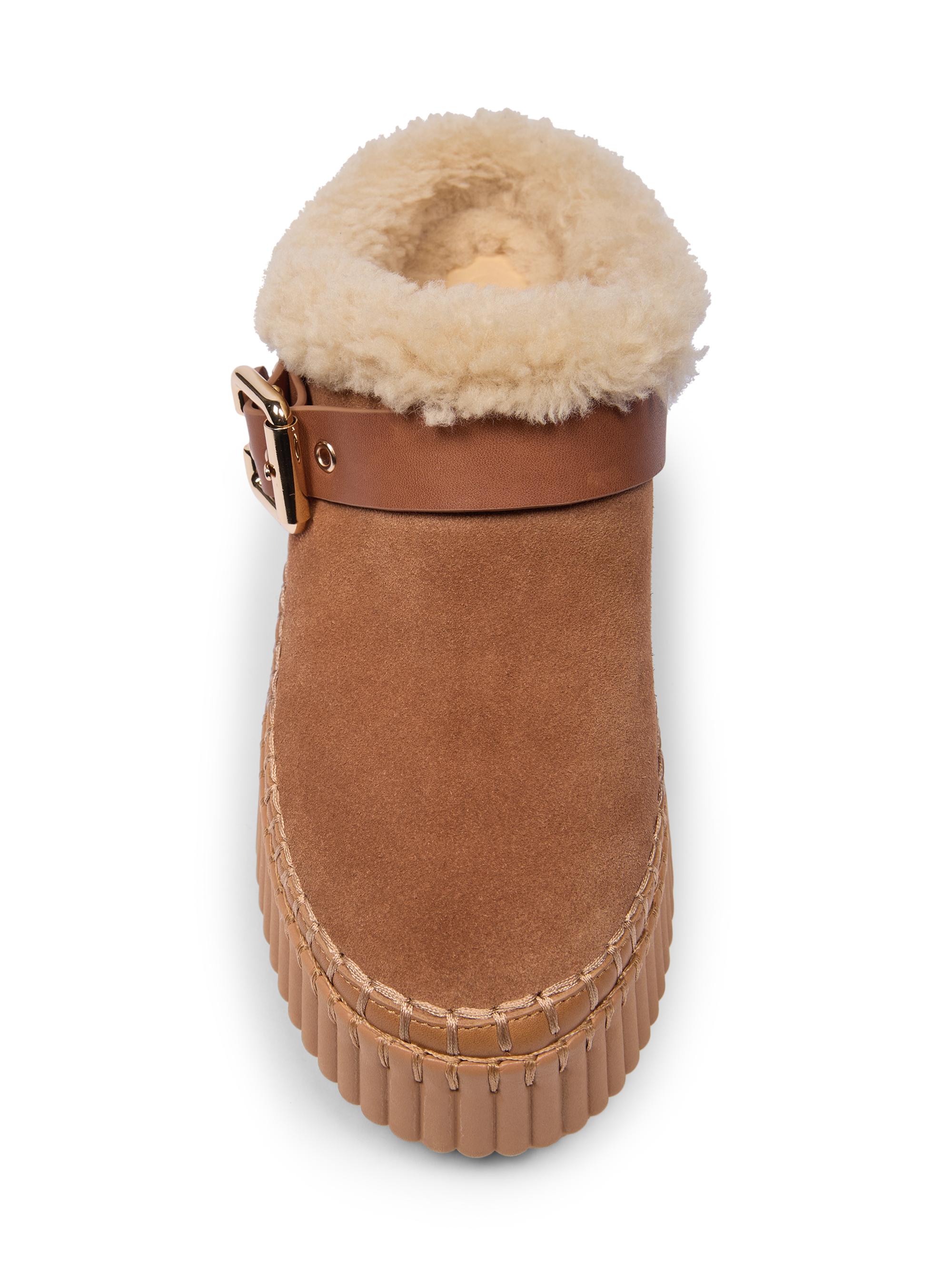 chloe様matsk CHLOÉ Nama buckled shearling-lined suede platform slip-ons | NET-A