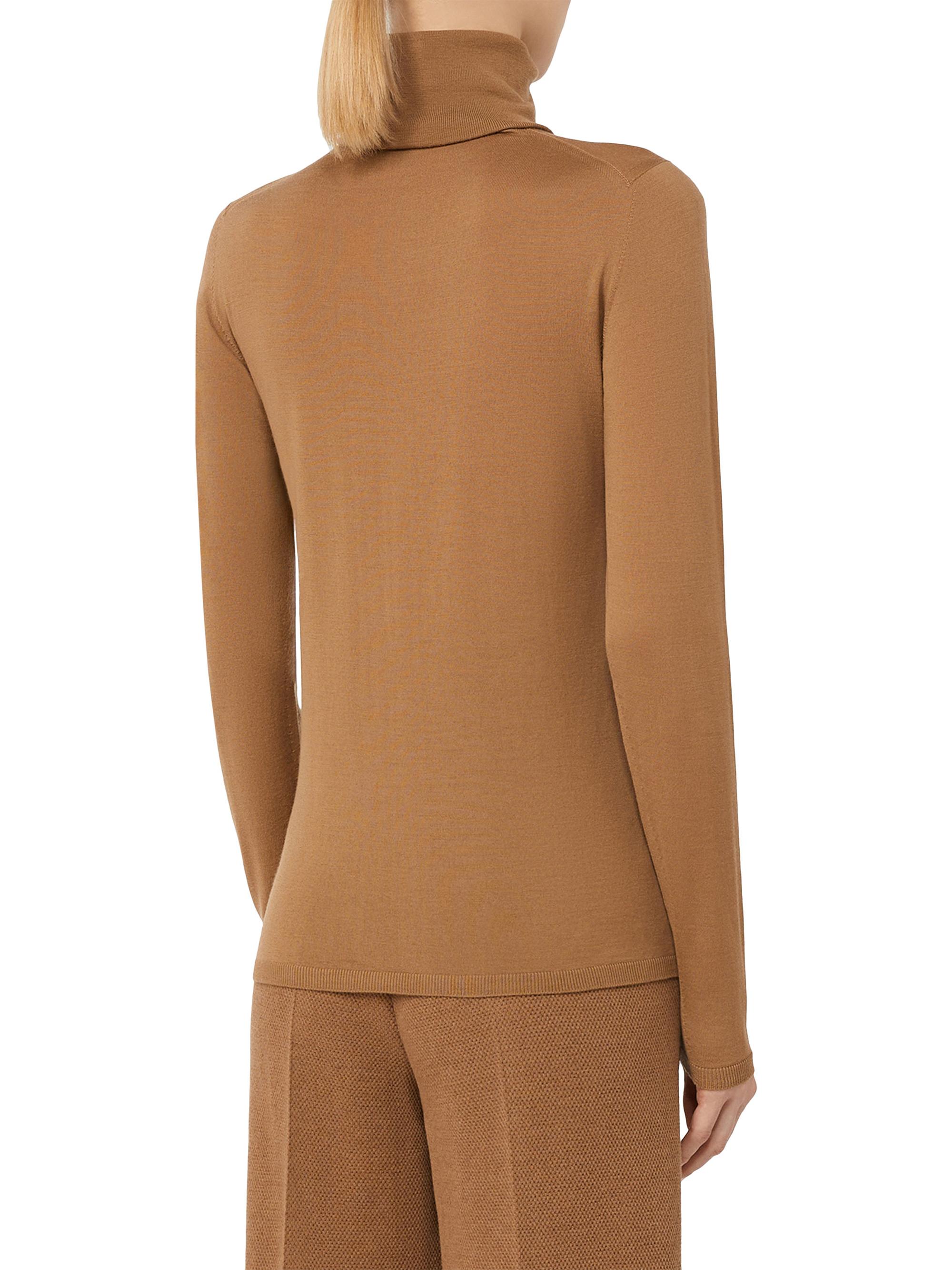 Wool Knit Turtleneck Jumper