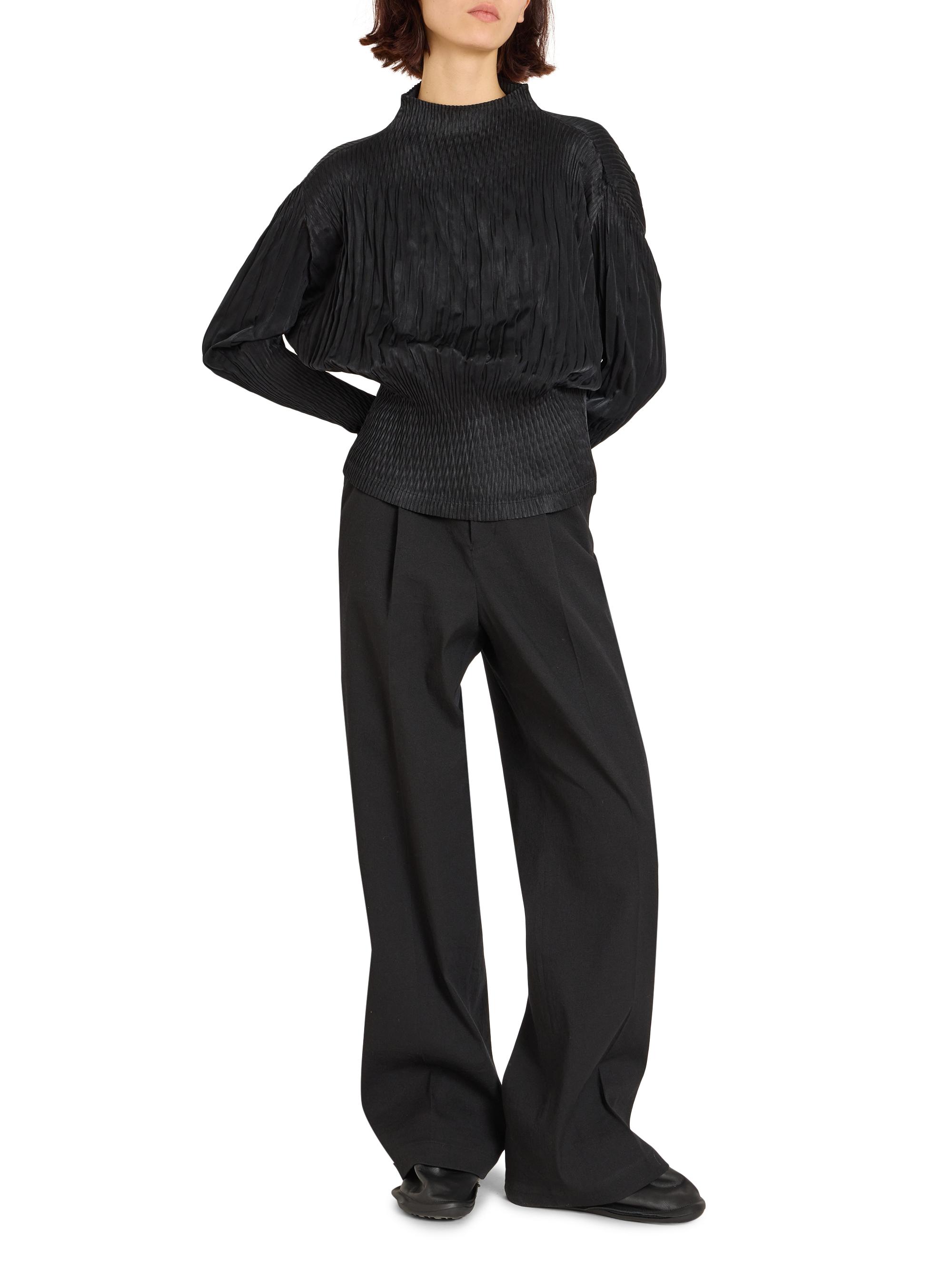 トップス ISSEYMIYAKE WRAPPED SUEDE LIKE PLEATS SUEDE LIKE PUFF PLEATS Top Black – ISSEY MIYAKE EU