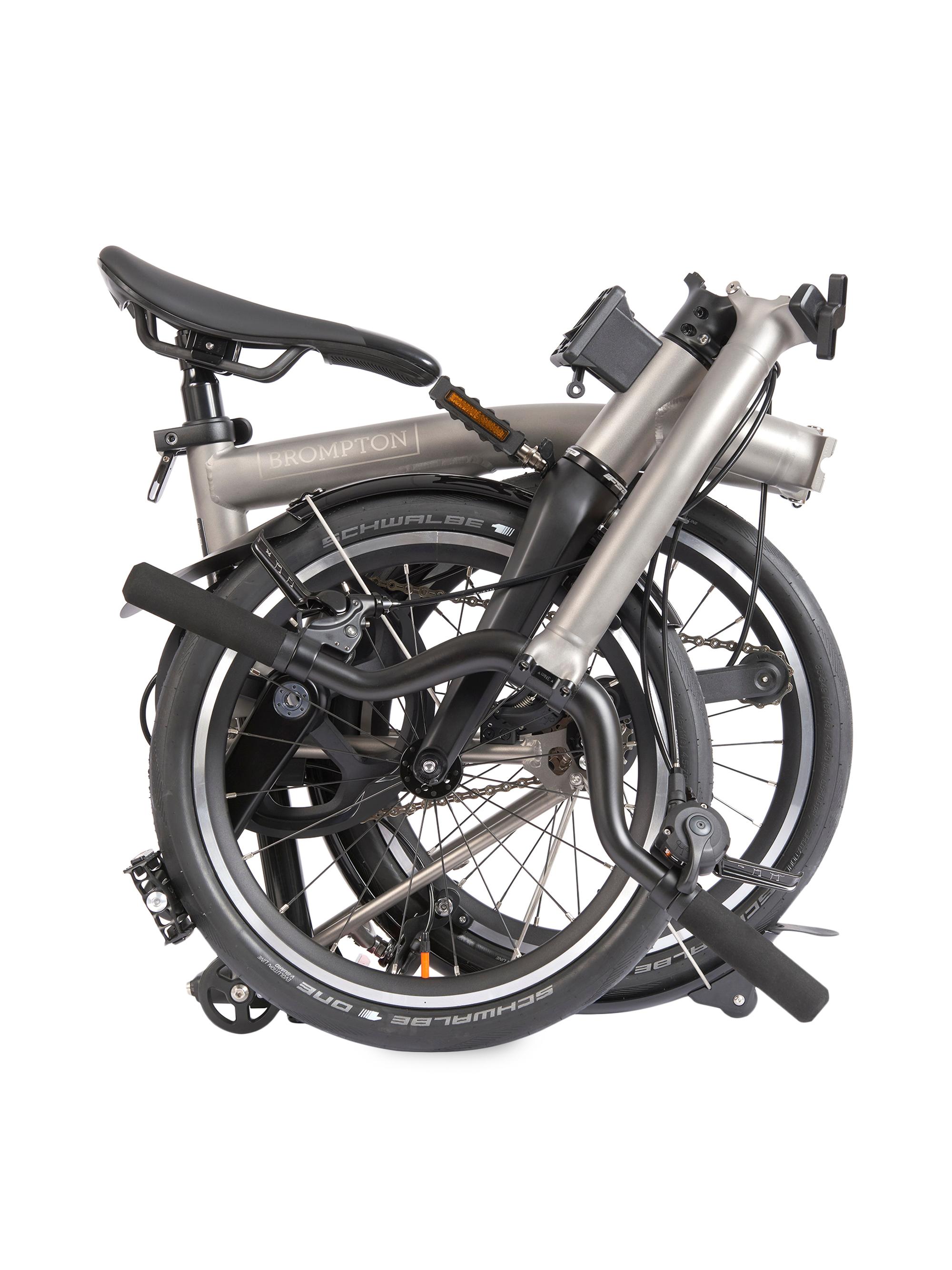 BROMPTON 　タペストリー　非売品 BROMPTON x 限定モデル】春先取り!CherryBlossomご予約開始