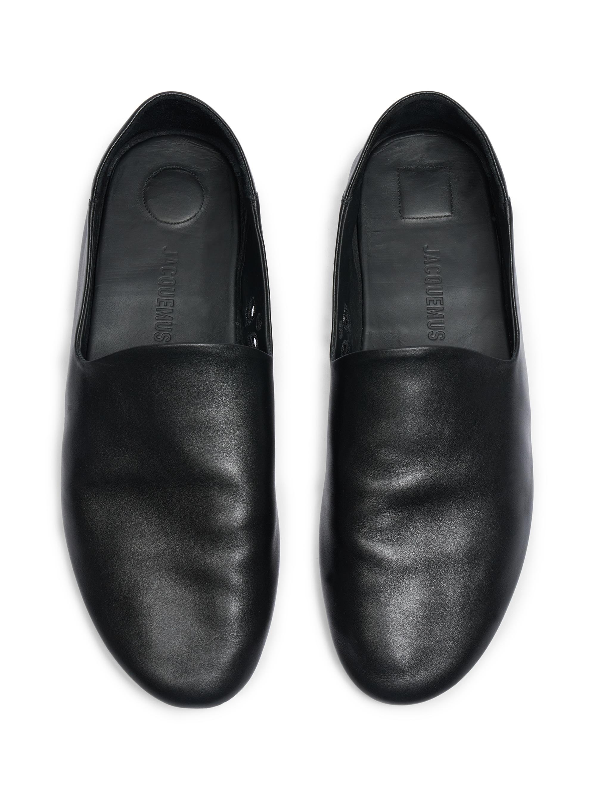 Jacquemus ​Les Pantoufles Leather Flats | Saks Fifth Avenue
