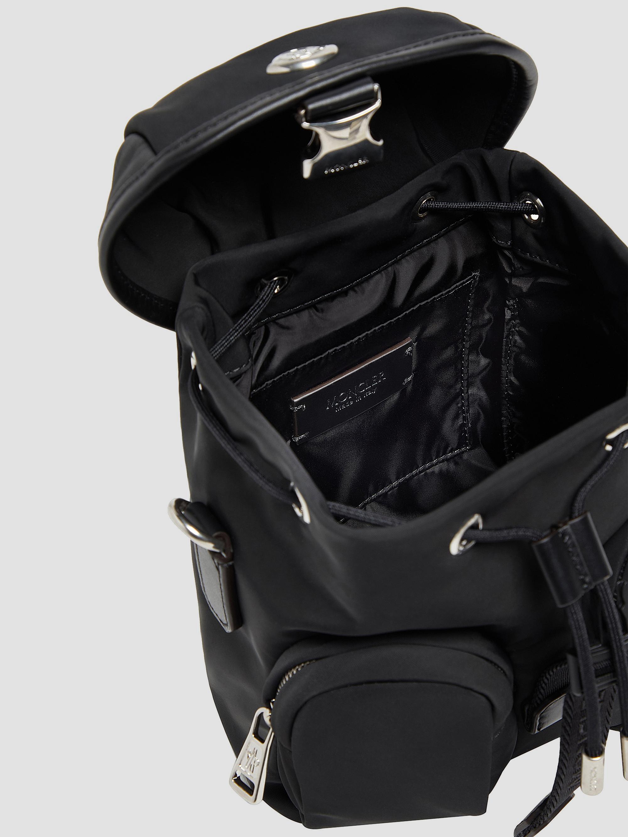 くるみ　MONCLER Mini Trick クロスボディバッグ Moncler Mini Trick Crossbody Bag | Saks Fifth Avenue