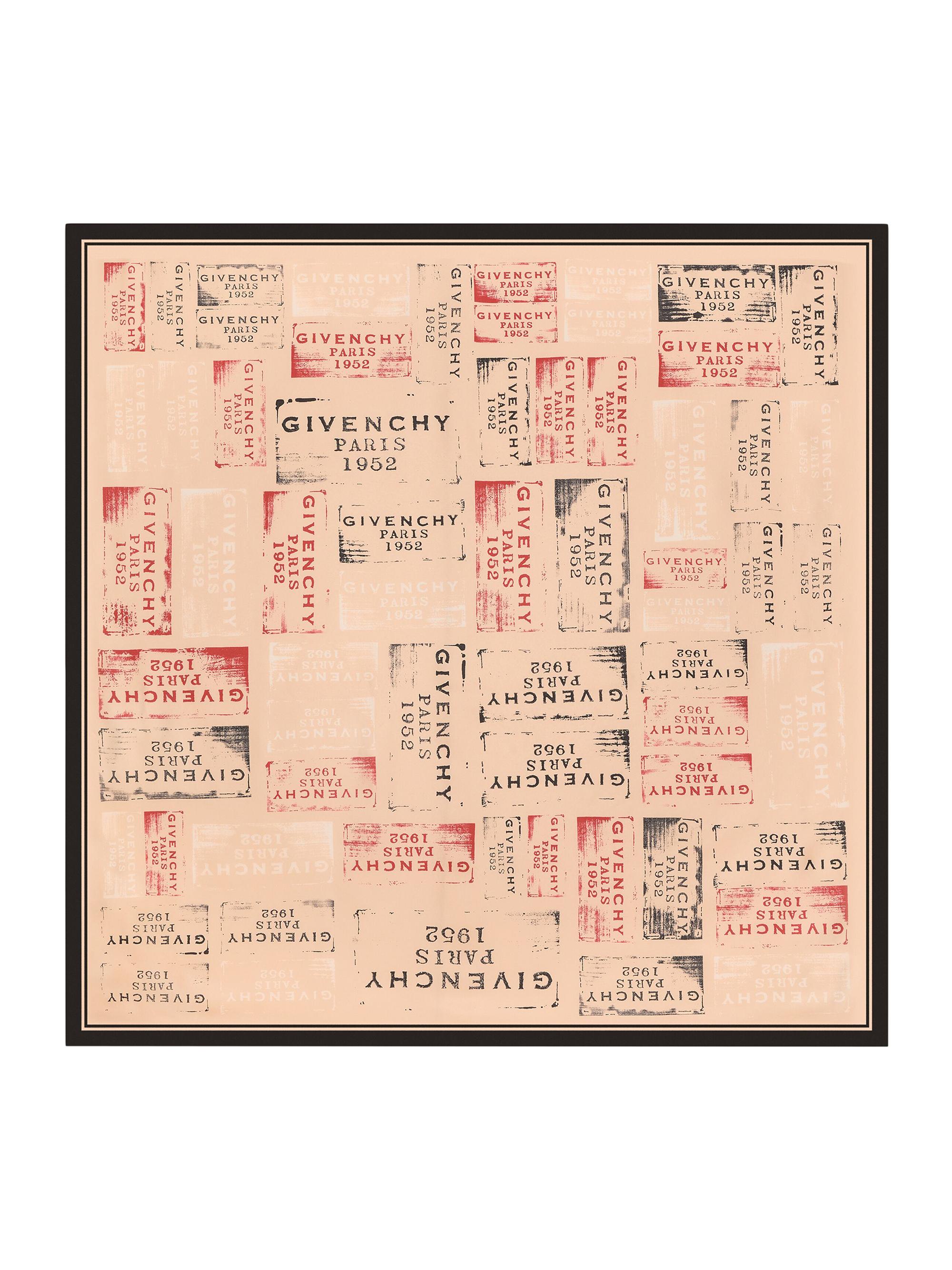 Givenchy Women's Stamp Shawl in Silk - Beige