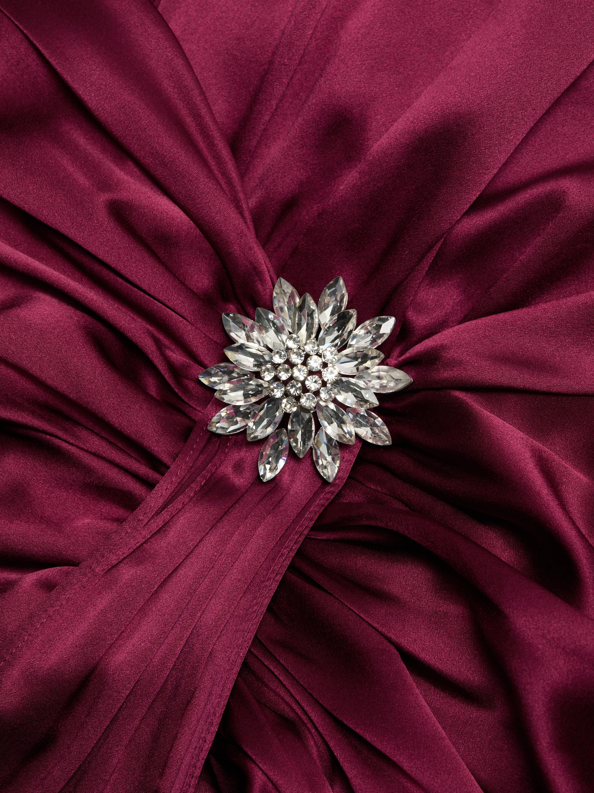 Cinq à Sept Peeta Crystal Brooch-Embellished Satin Cocktail Dress