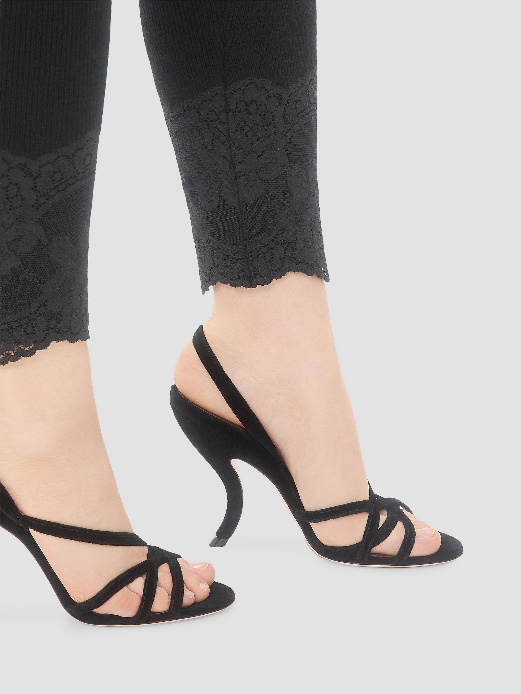 RED valentino ブラックメッシュ スニーカー Valentino Garavani Fetishique Velvet 105MM Sandals | Saks Fifth Avenue